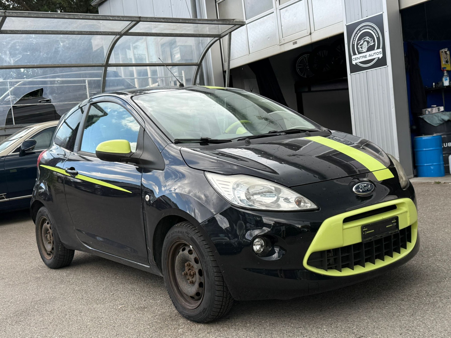 FORD KA 1.25 Titanium-showroom-element-3