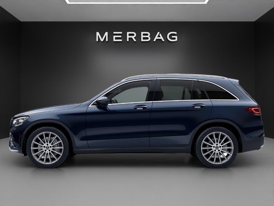 MERCEDES-BENZ GLC 300 e AMG Line 4Matic 9G-Tronic-image-5