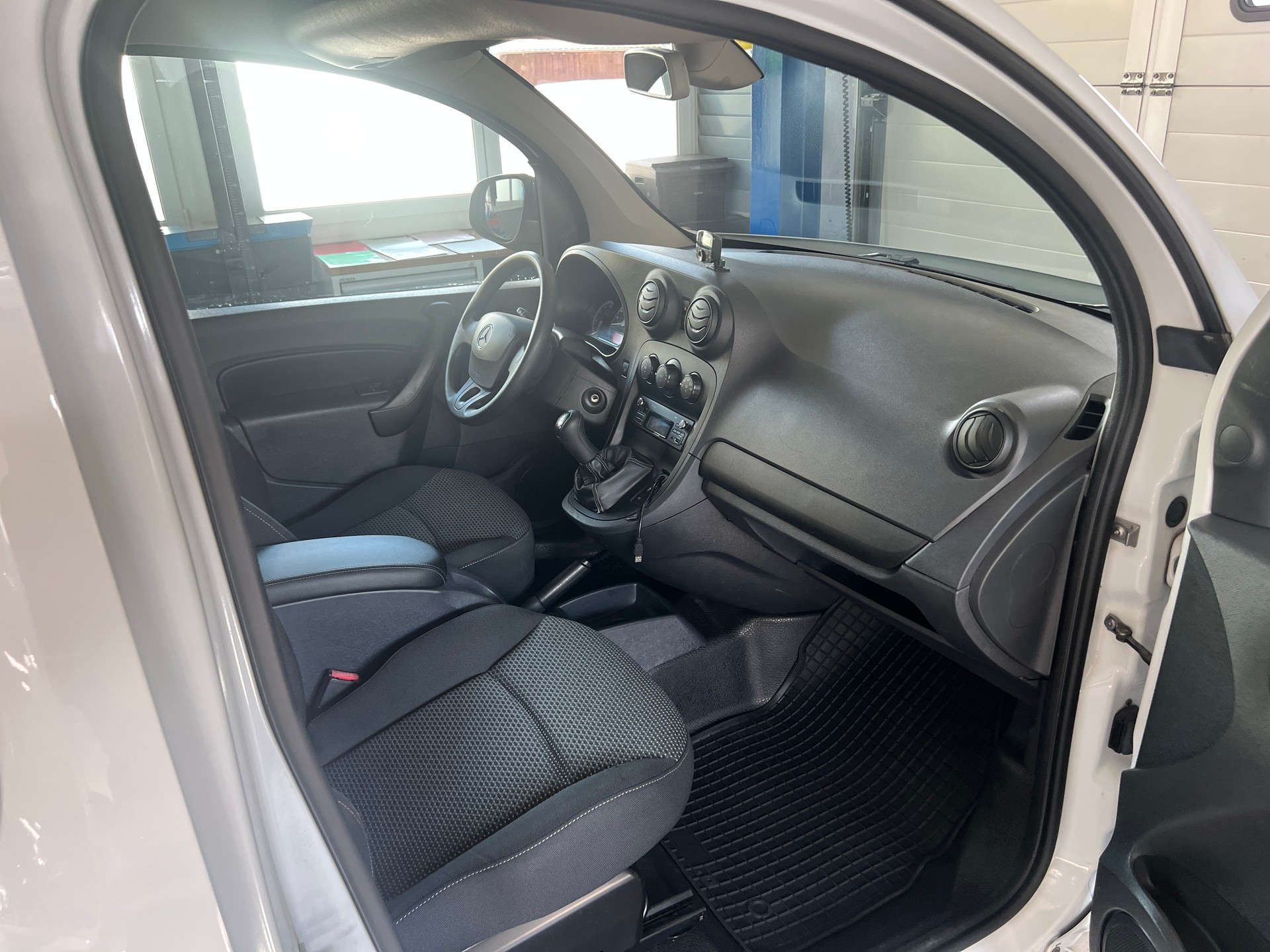 MERCEDES-BENZ Citan 109 CDI 5 Plätzer-image-6