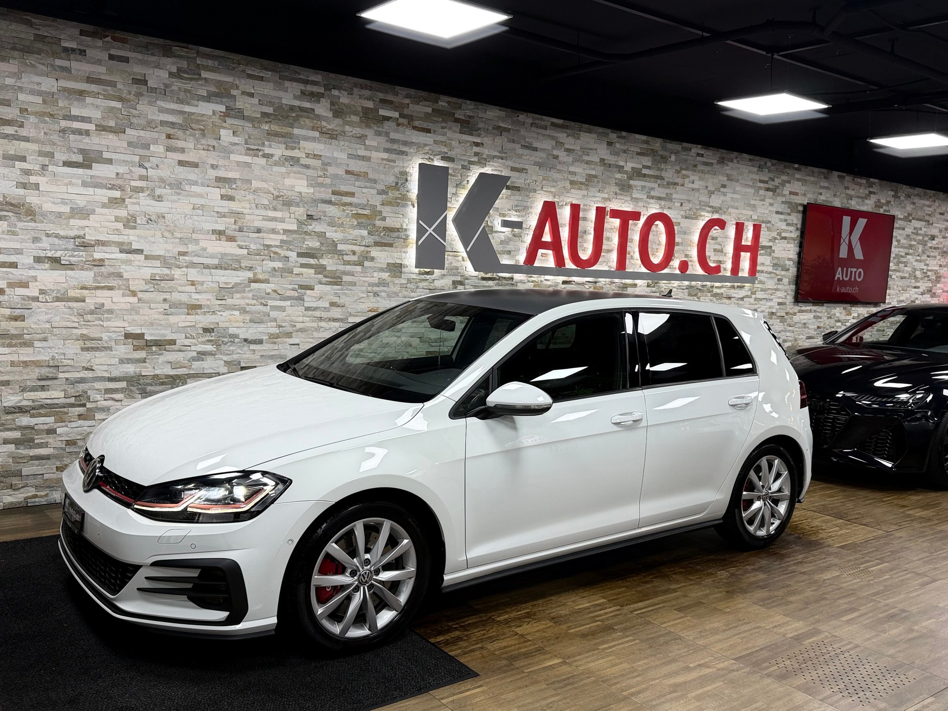 VW Golf 2.0 TSI GTI Performance DSG-image-0