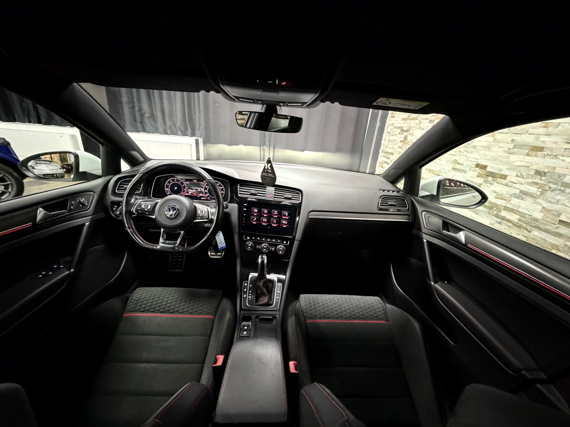 VW Golf 2.0 TSI GTI Performance DSG-image-26