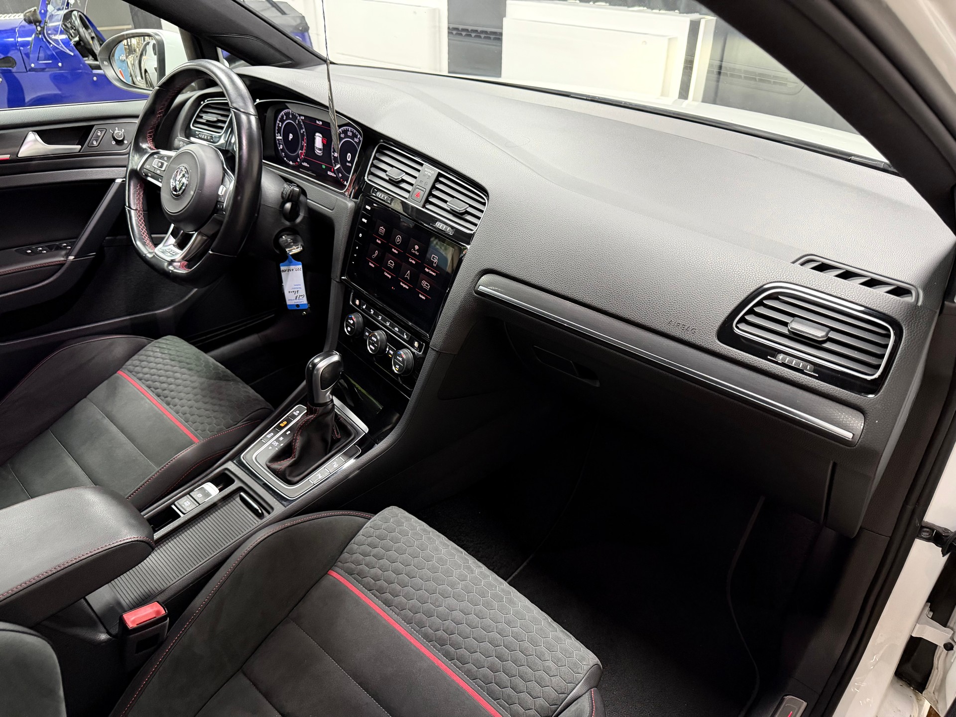 VW Golf 2.0 TSI GTI Performance DSG-image-29