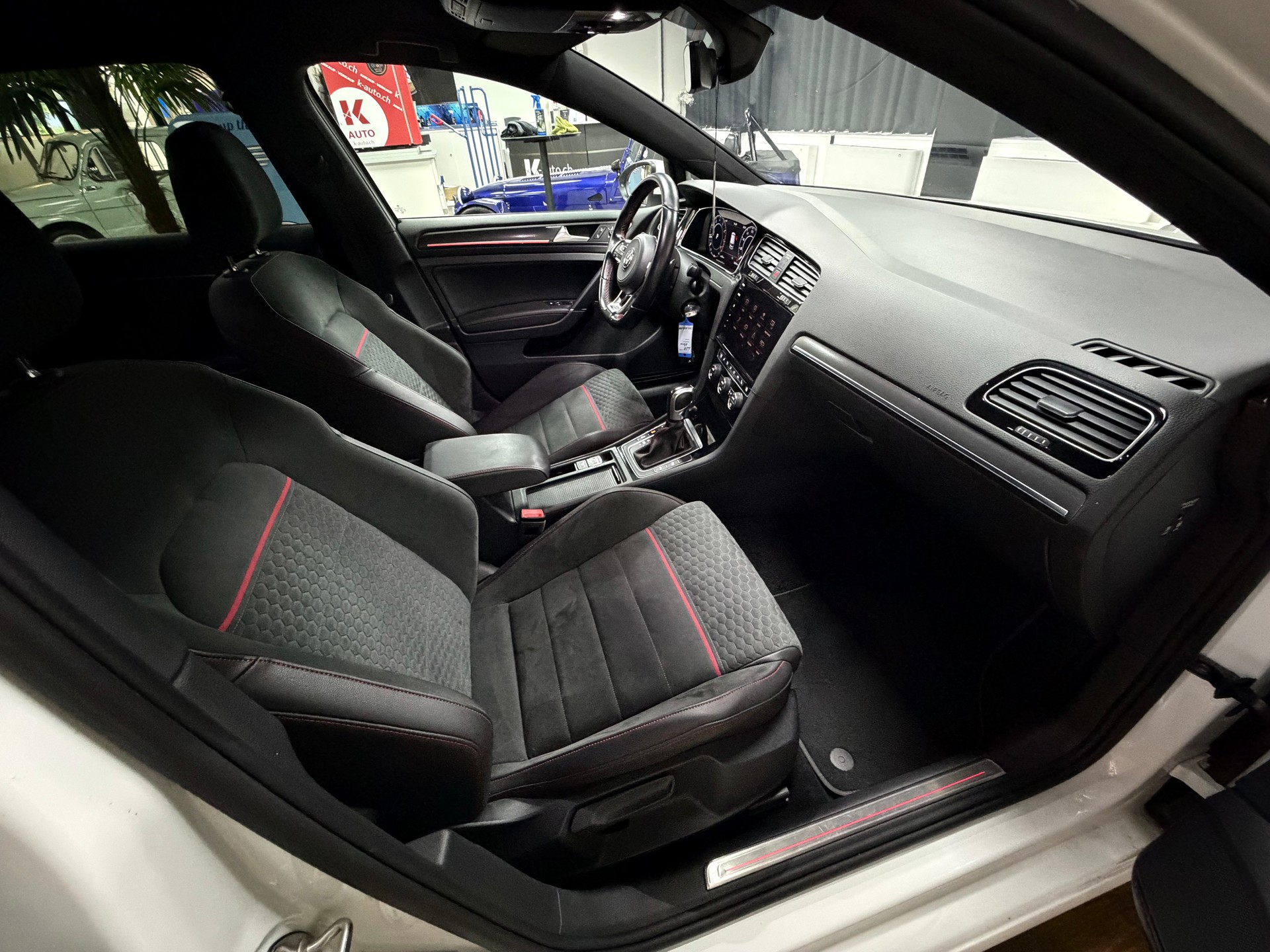 VW Golf 2.0 TSI GTI Performance DSG-image-28
