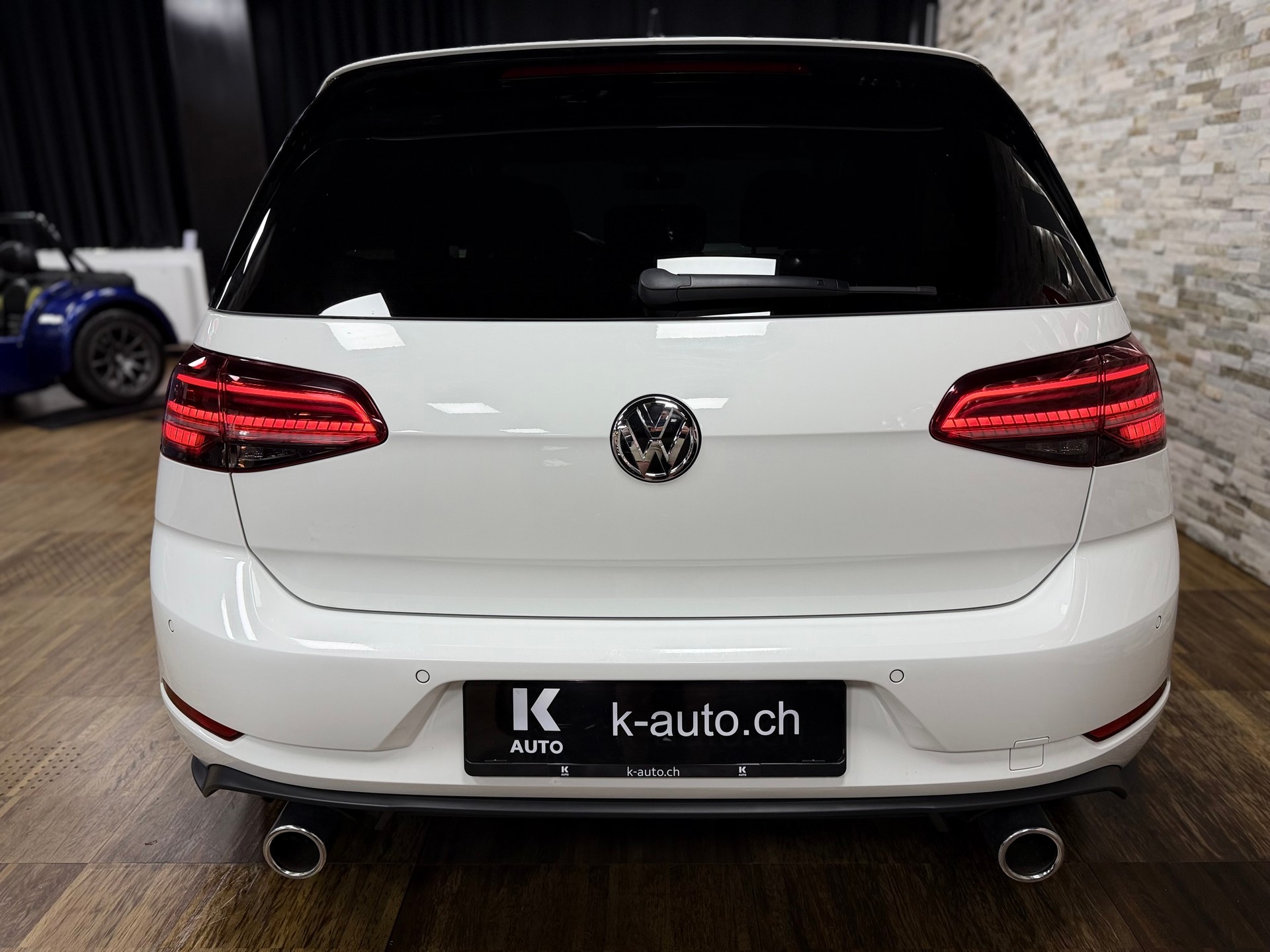 VW Golf 2.0 TSI GTI Performance DSG-image-3