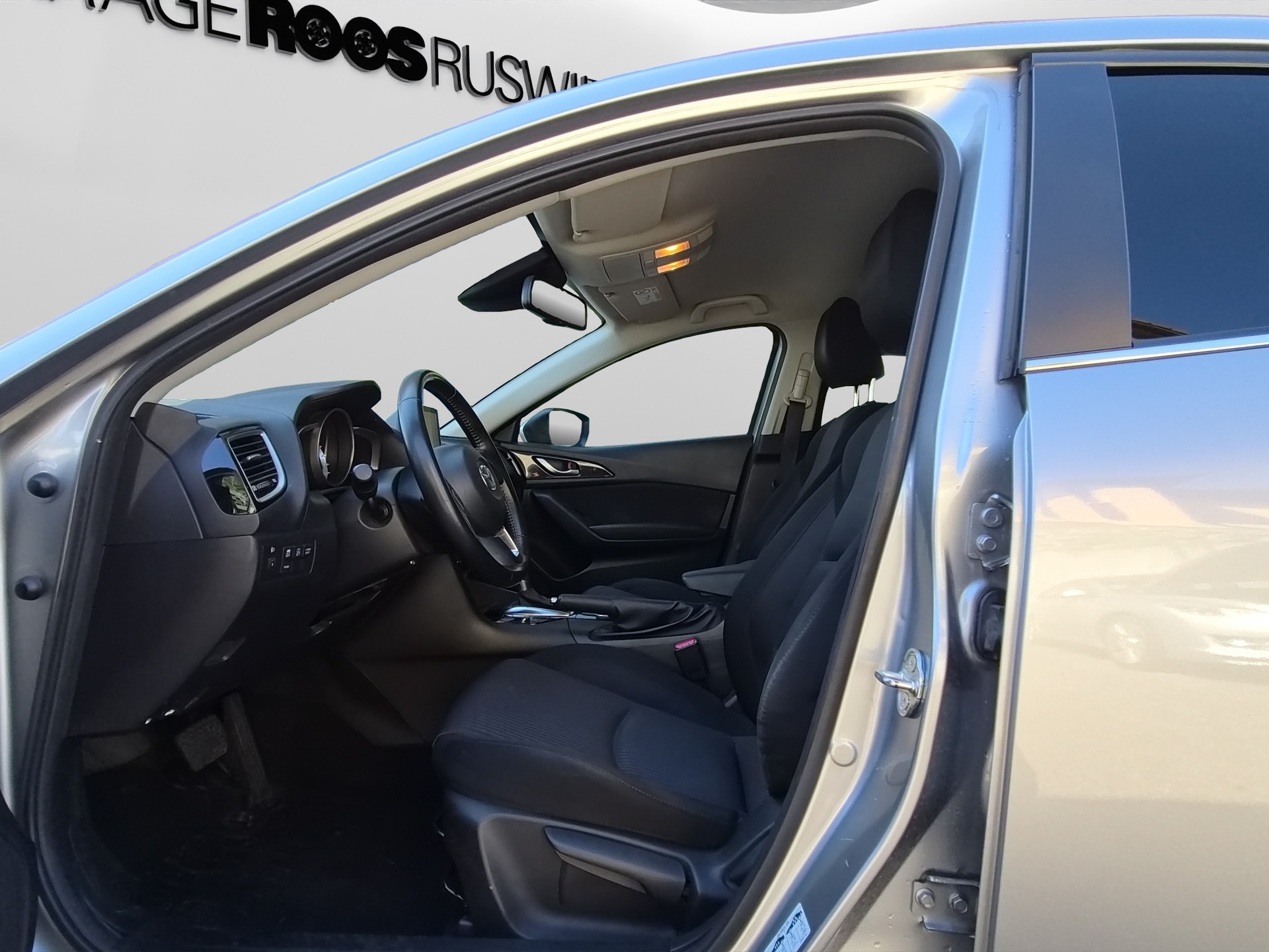 MAZDA 3 2.0 120 Ambition Plus-image-10