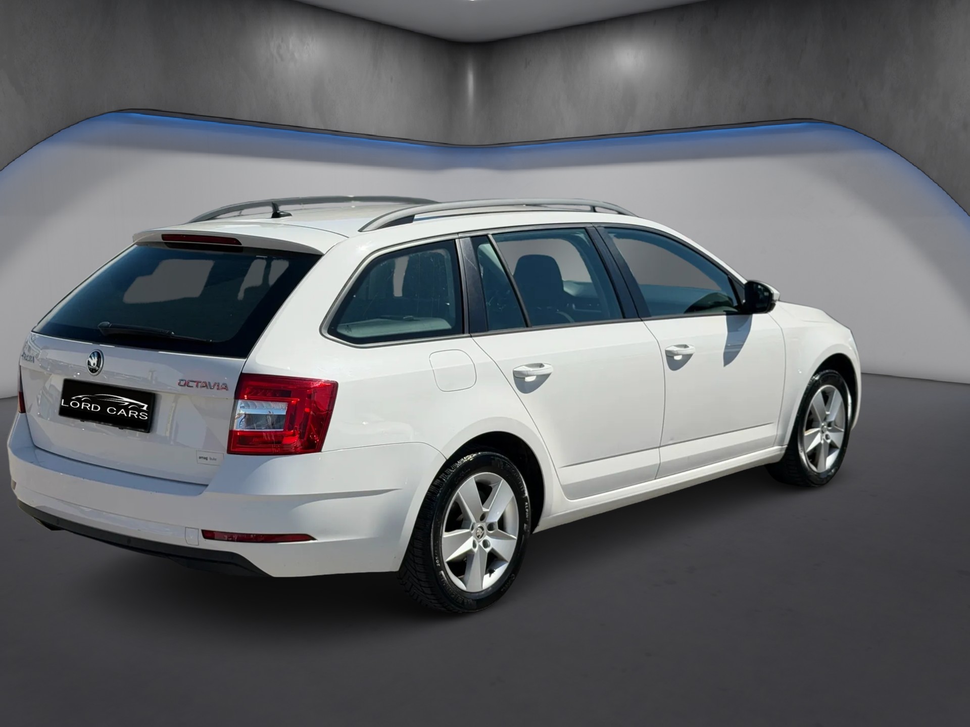 SKODA Octavia Combi 2.0 TDI Ambition DSG-image-3