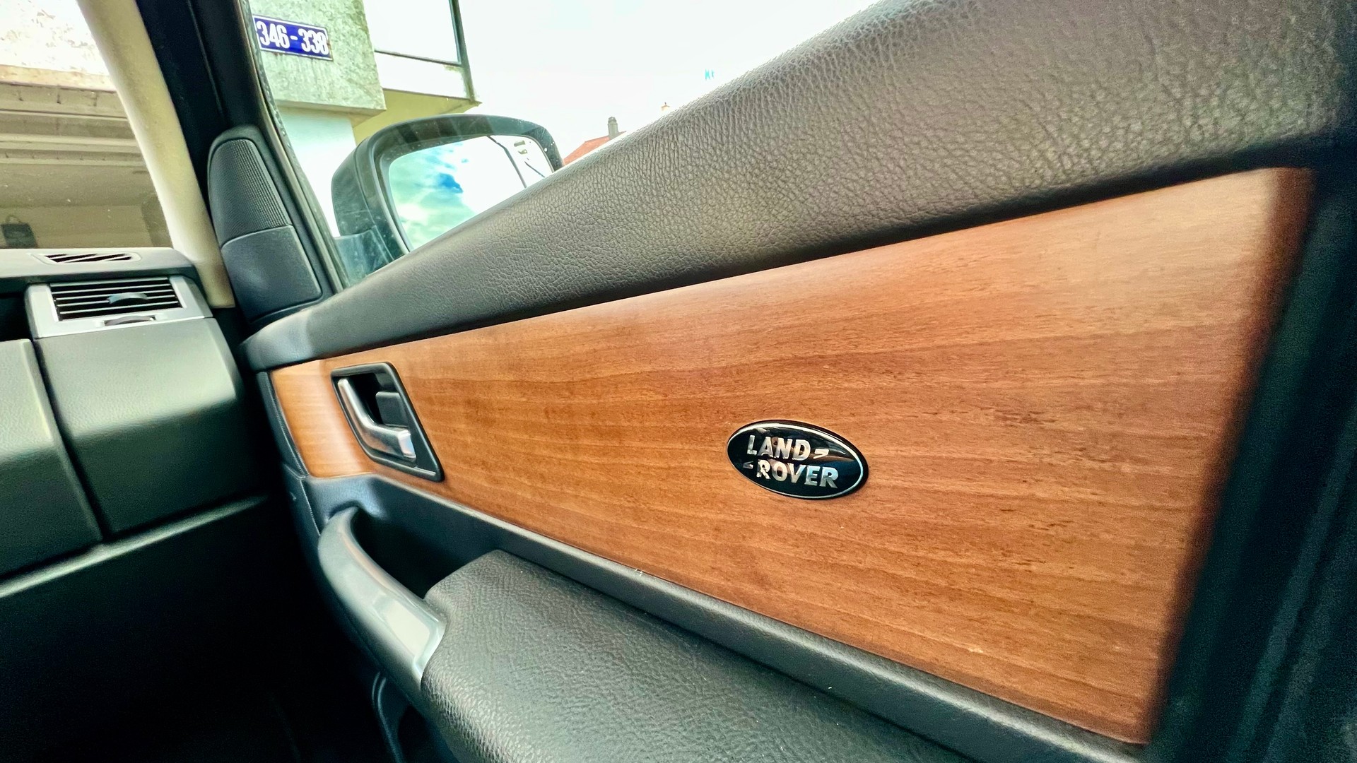 LAND ROVER 4.2 V8 SC-image-11