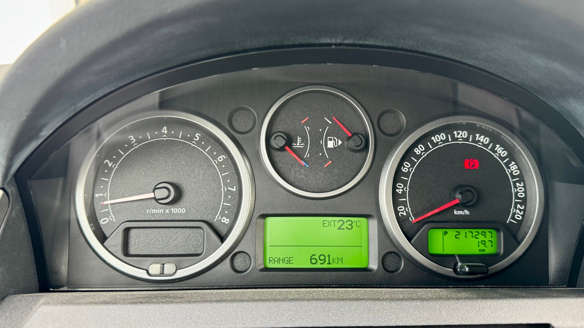 LAND ROVER 4.2 V8 SC-image-8