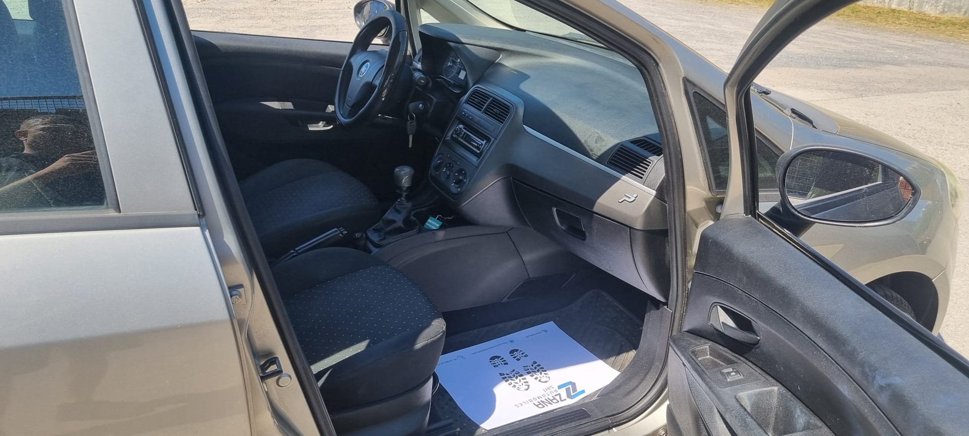 FIAT Punto 1.4 Emotion-image-12