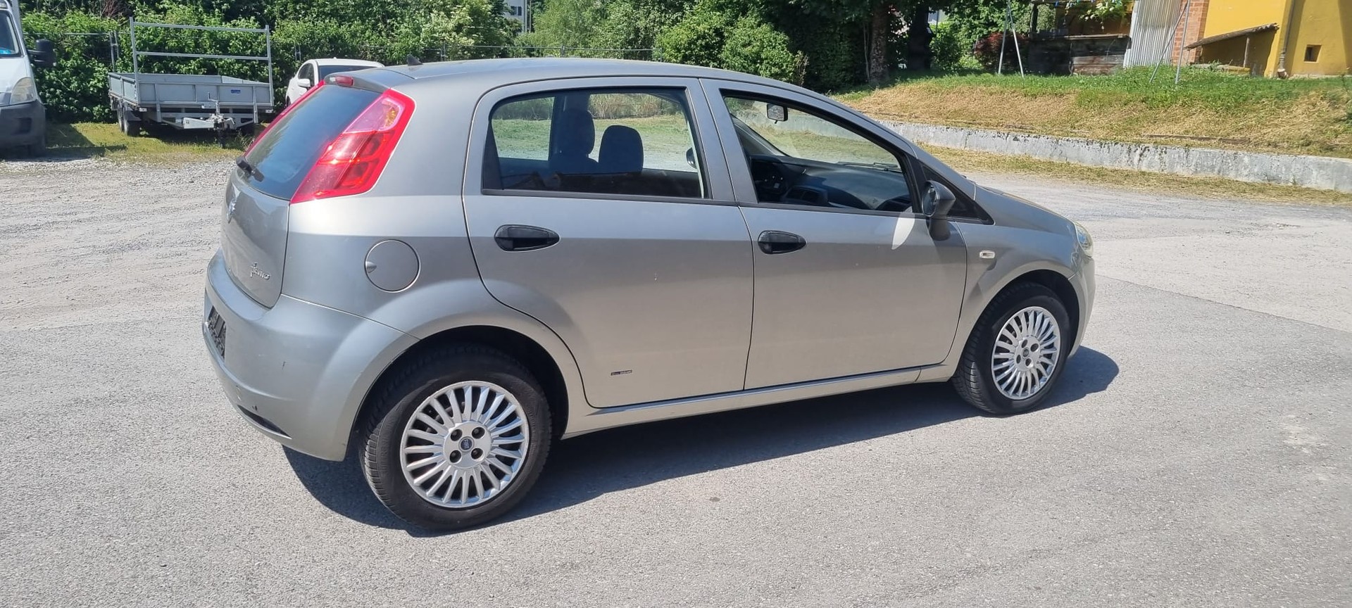 FIAT Punto 1.4 Emotion-image-3