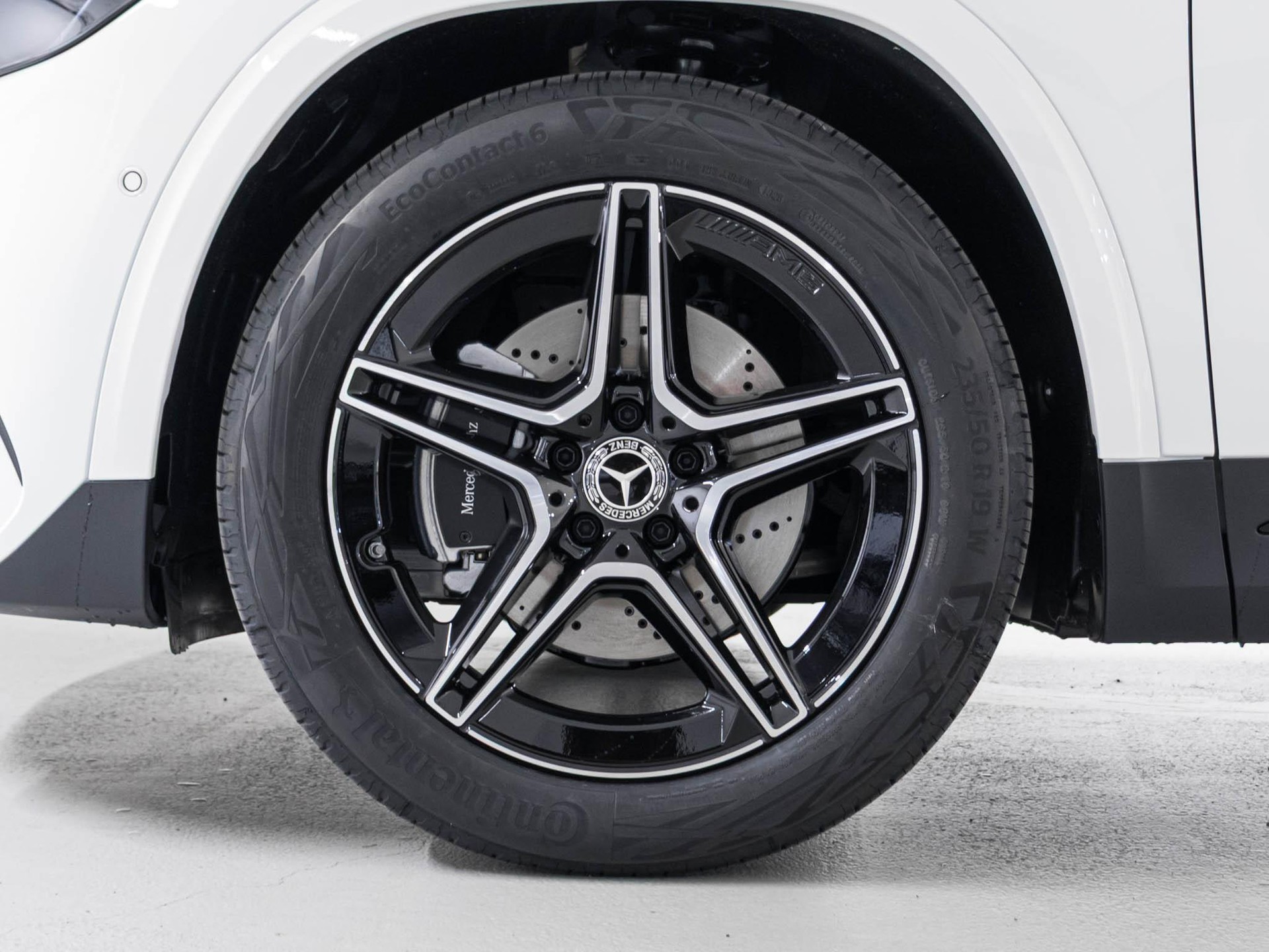 MERCEDES-BENZ GLA 200 Night Star-image-12