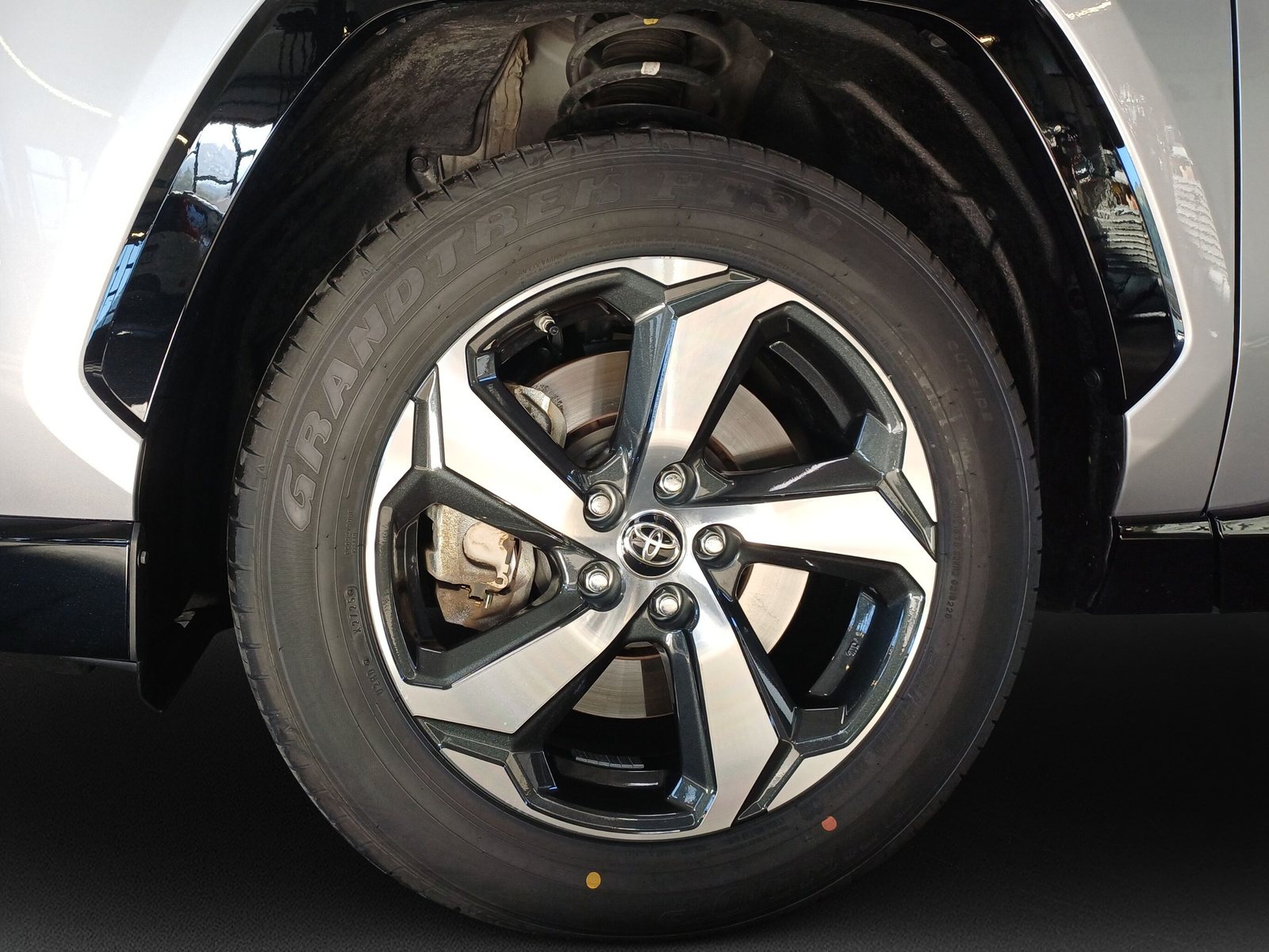 TOYOTA RAV4 2.5 Plug-In-Hybrid Premium-image-4