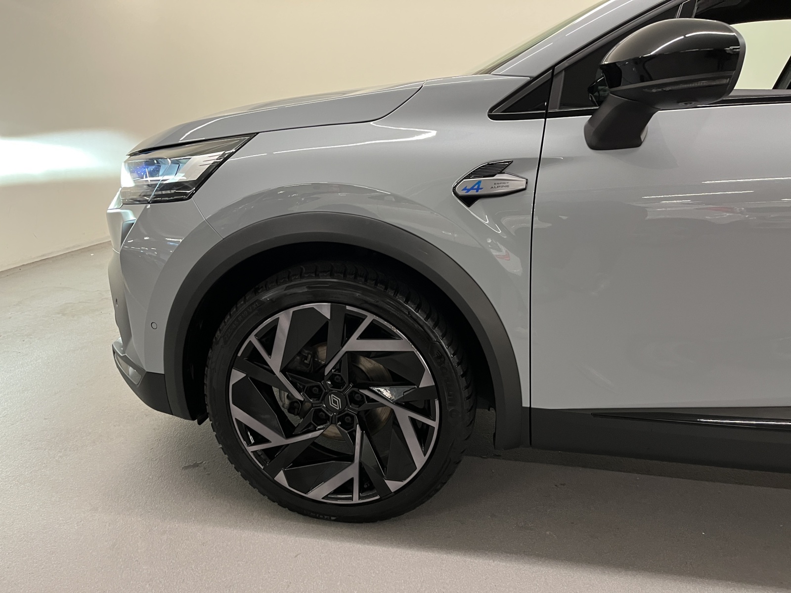 RENAULT Captur 1.3 TCe 160 esprit Alpine EDC-image-15
