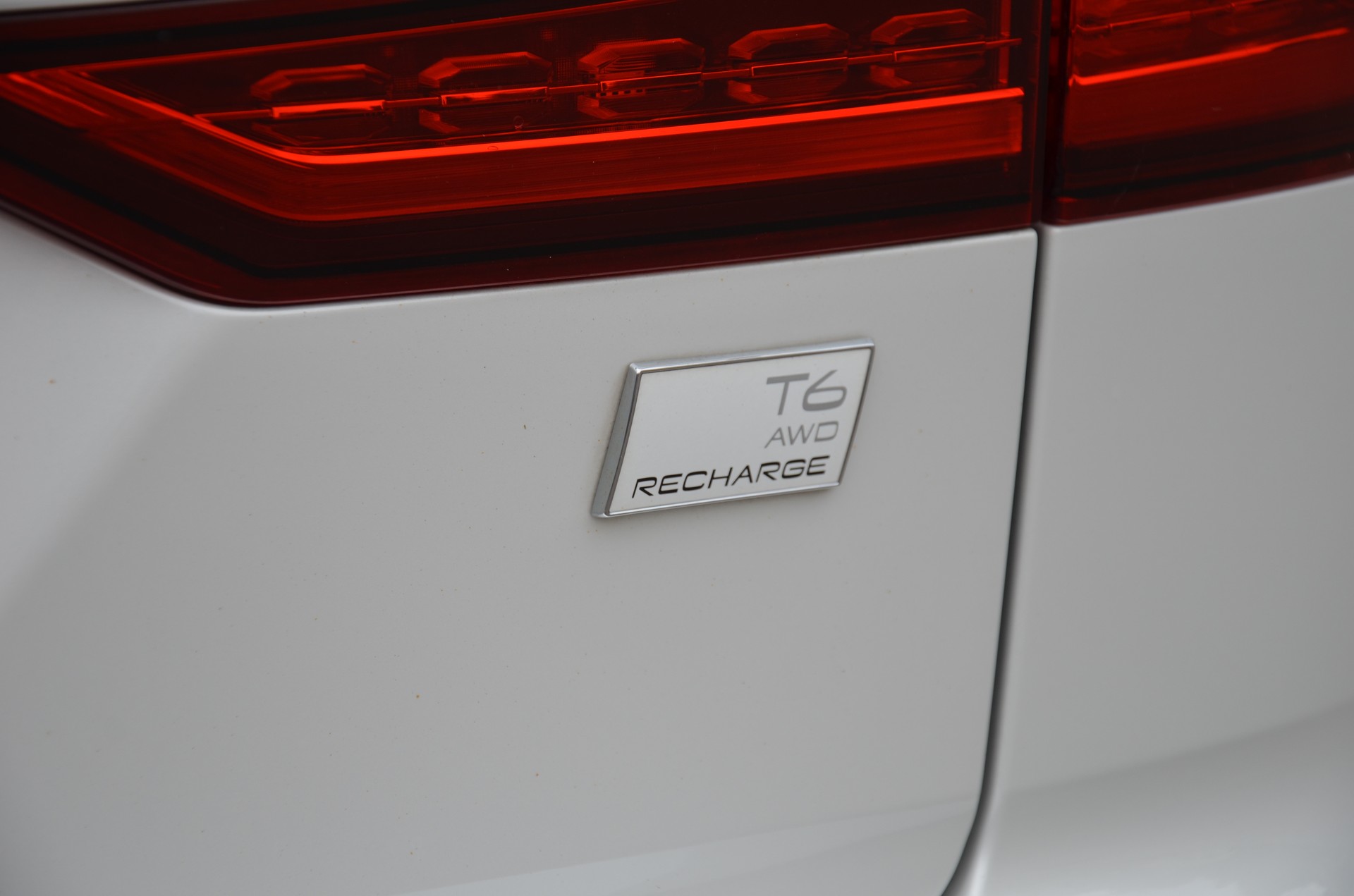 VOLVO V60 T6 eAWD Twin Engine Inscription Geartronic-image-10