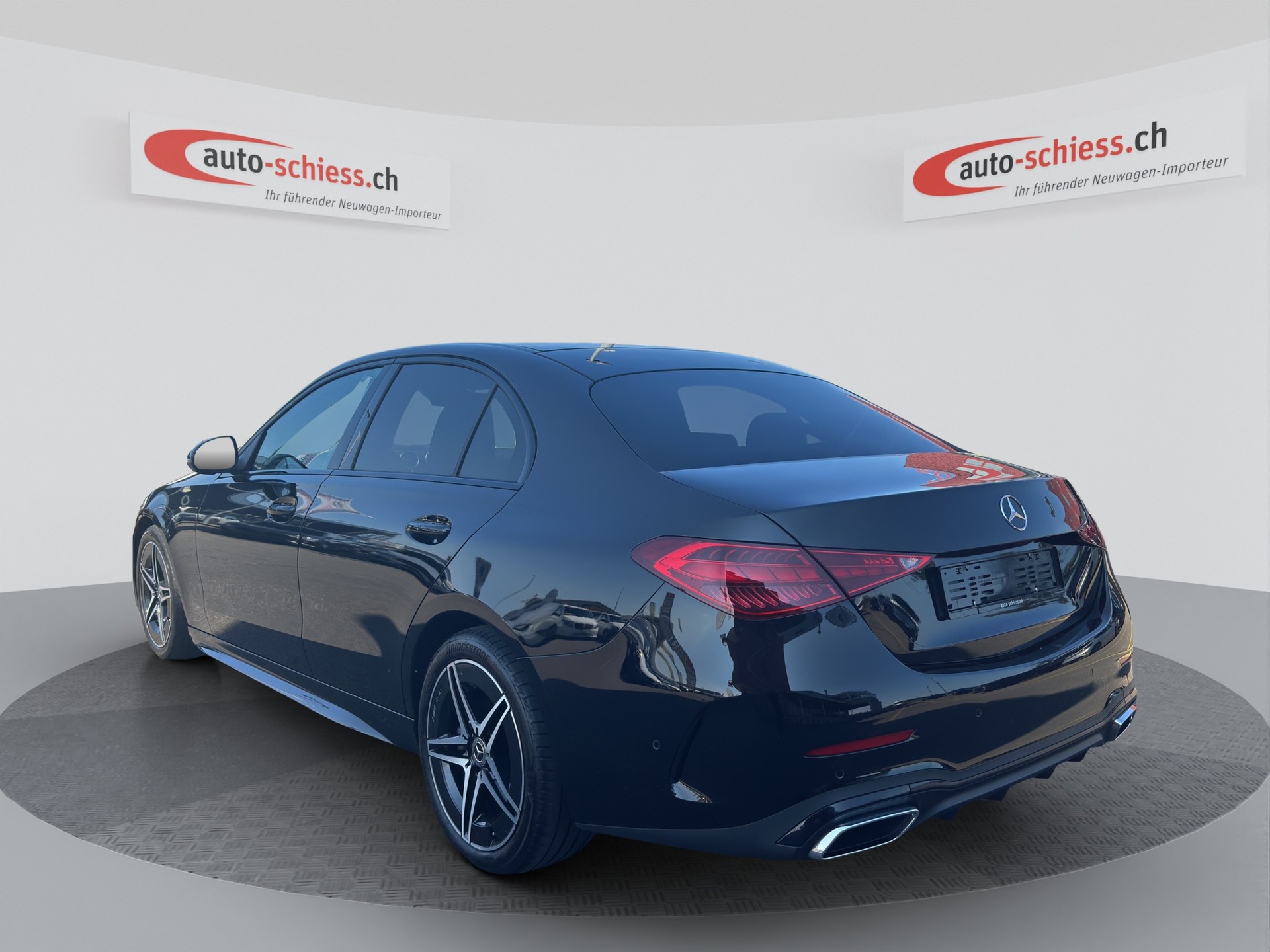 MERCEDES-BENZ C 200 AMG Line 4Matic Night-image-2