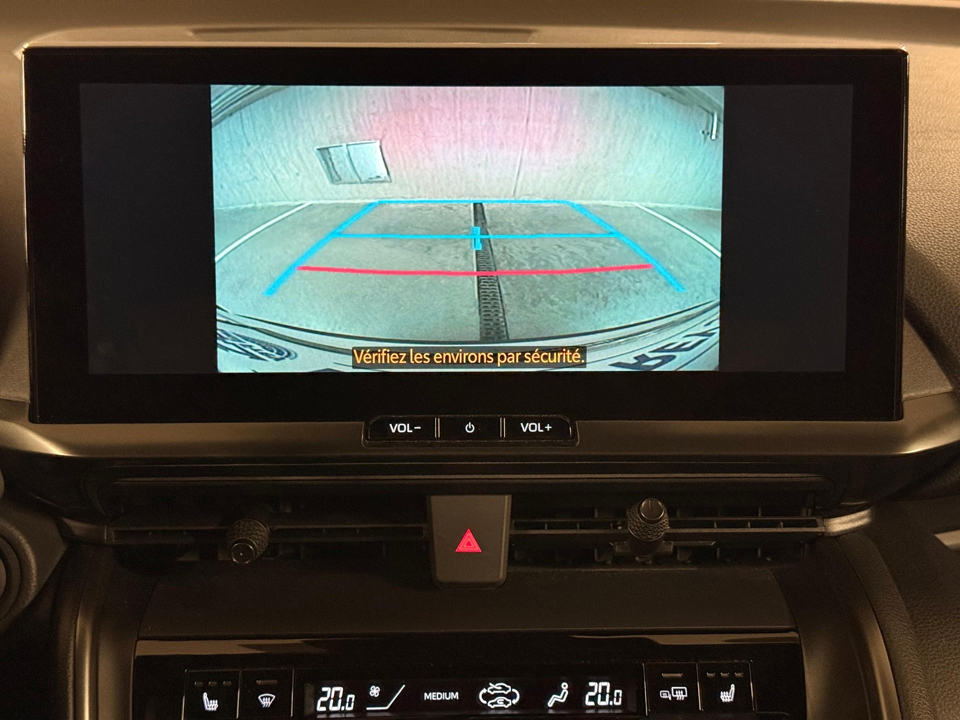 TOYOTA C-HR 2.0 HEV Trend 4x4-image-15