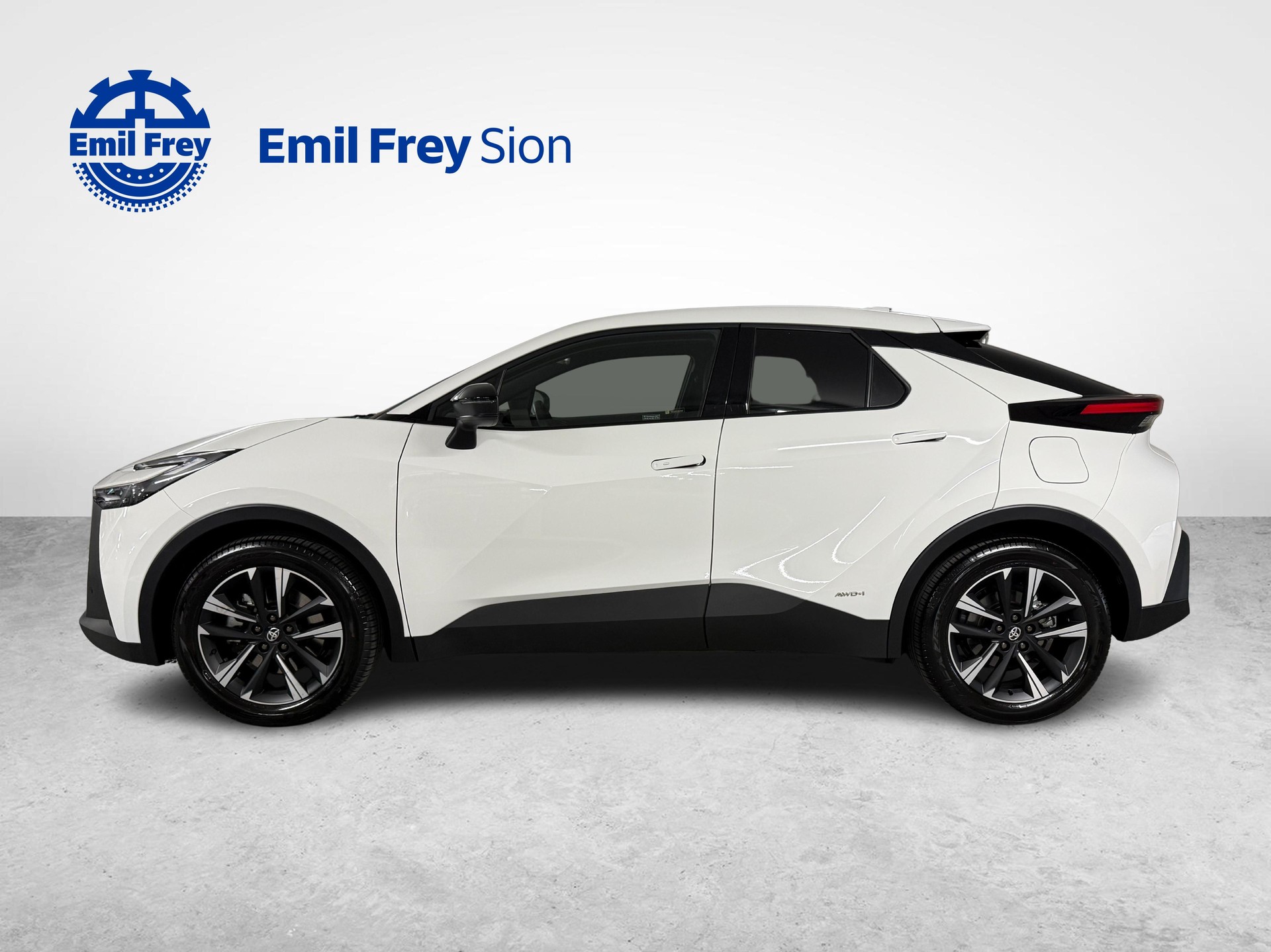 TOYOTA C-HR 2.0 HEV Trend 4x4-image-2