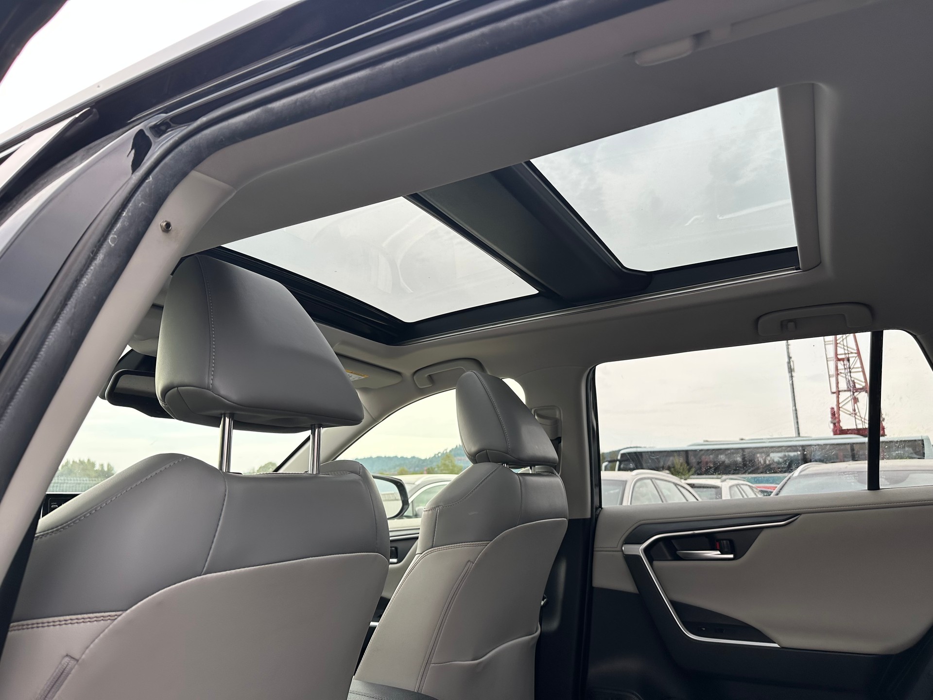 TOYOTA RAV-4 2.5 HSD Premium e-CVT 4WD-image-12