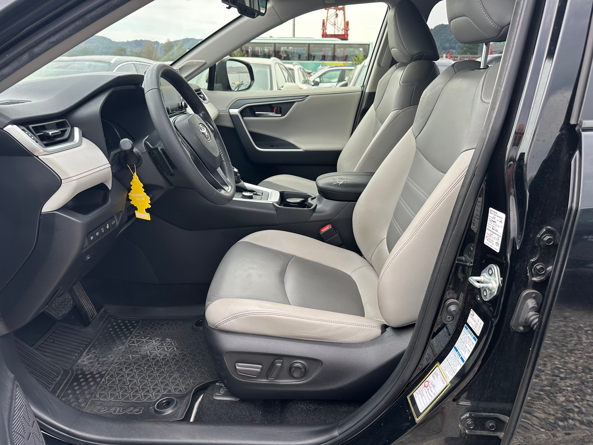 TOYOTA RAV-4 2.5 HSD Premium e-CVT 4WD-image-7