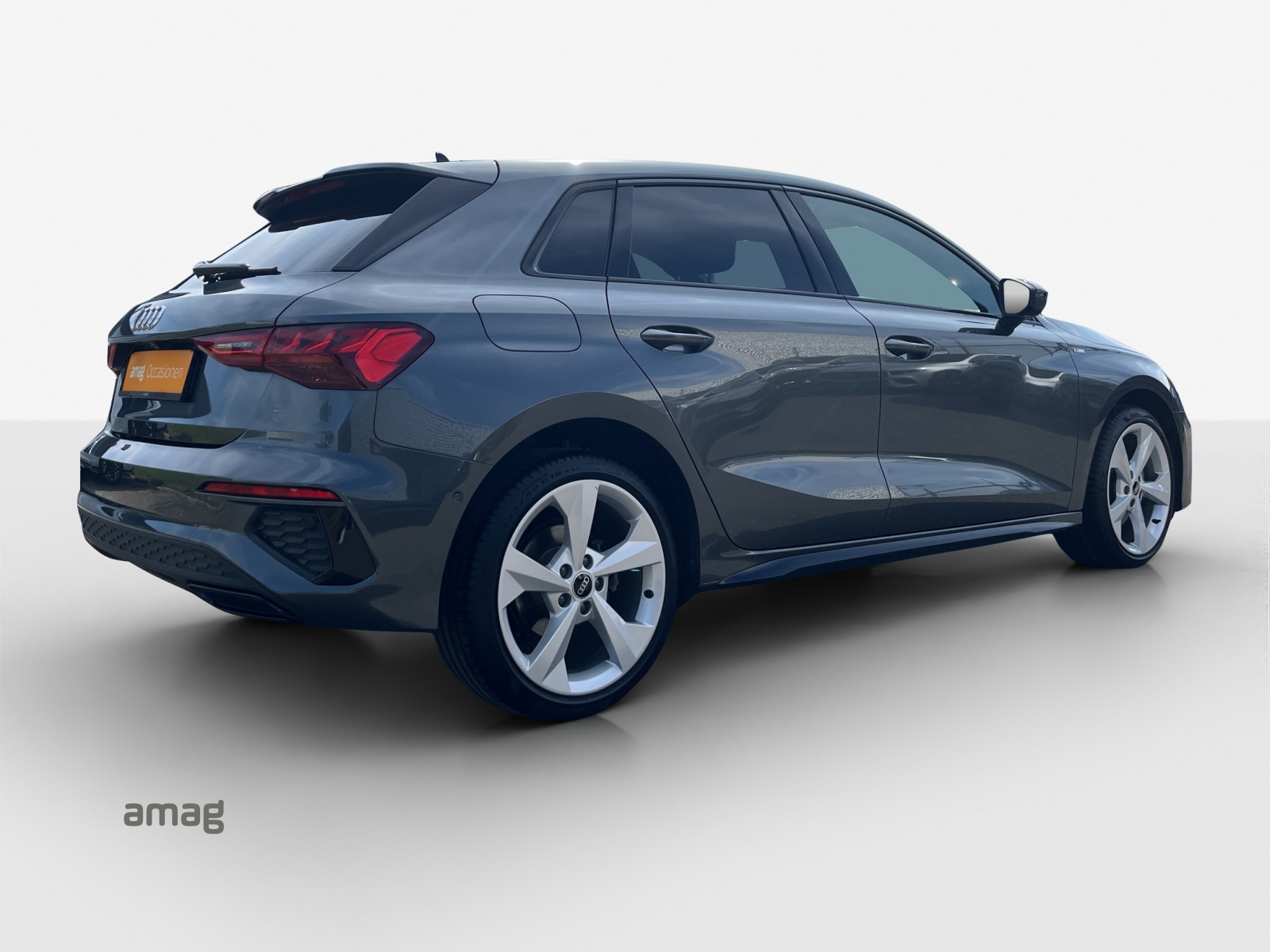 AUDI A3 Sportback 40 TFSI e S line Attraction S-tronic-image-5