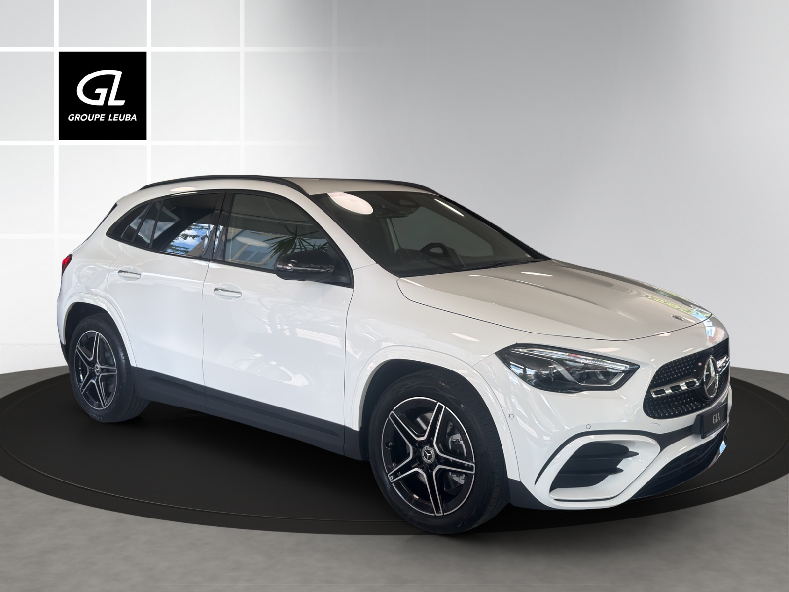 Photo MERCEDES-BENZ GLA-250 GLA 250 4Matic 8G-DCT Swiss Star
