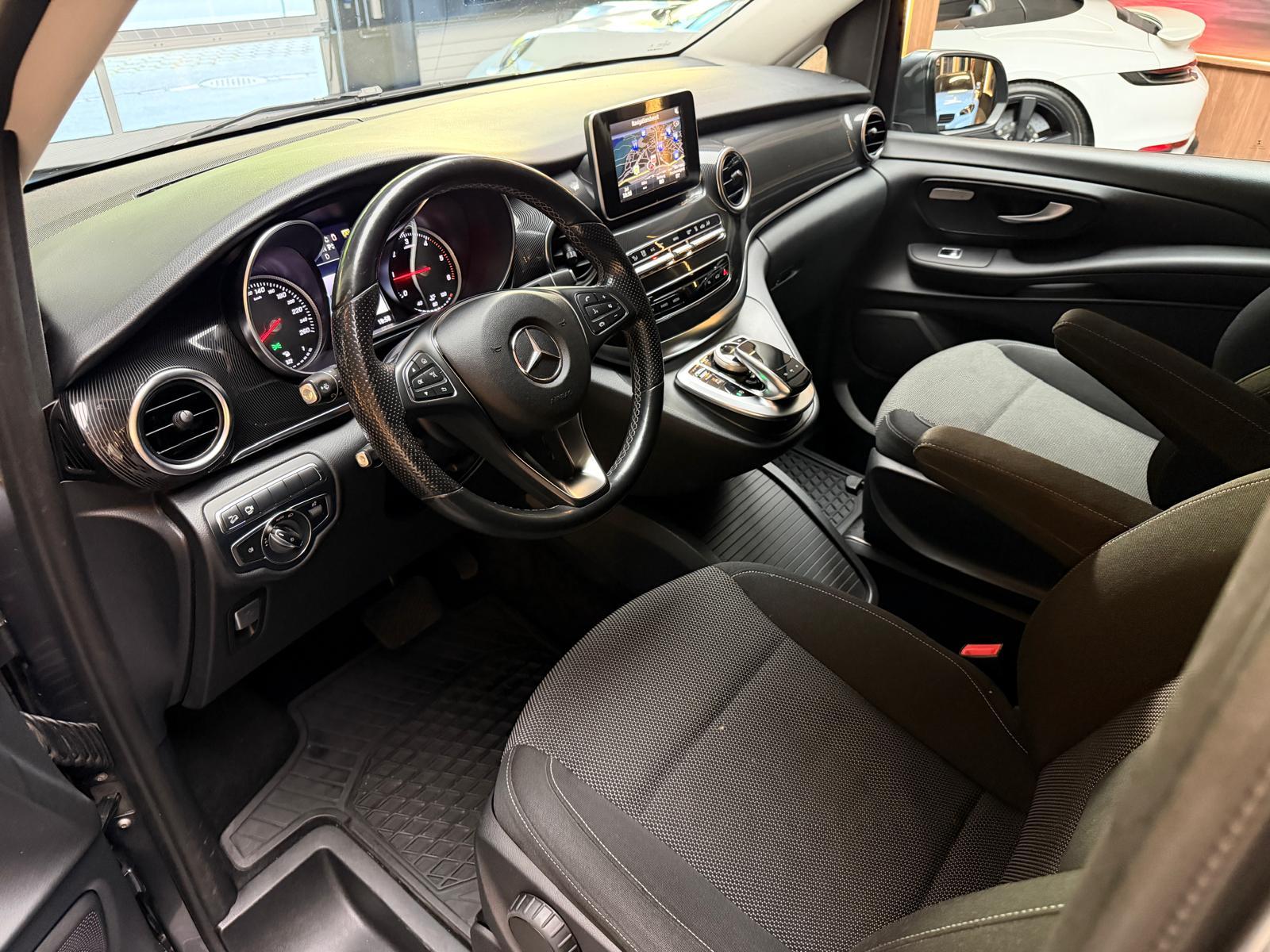 MERCEDES-BENZ V 250 d BlueTec Avant. kurz 4m Van-image-11