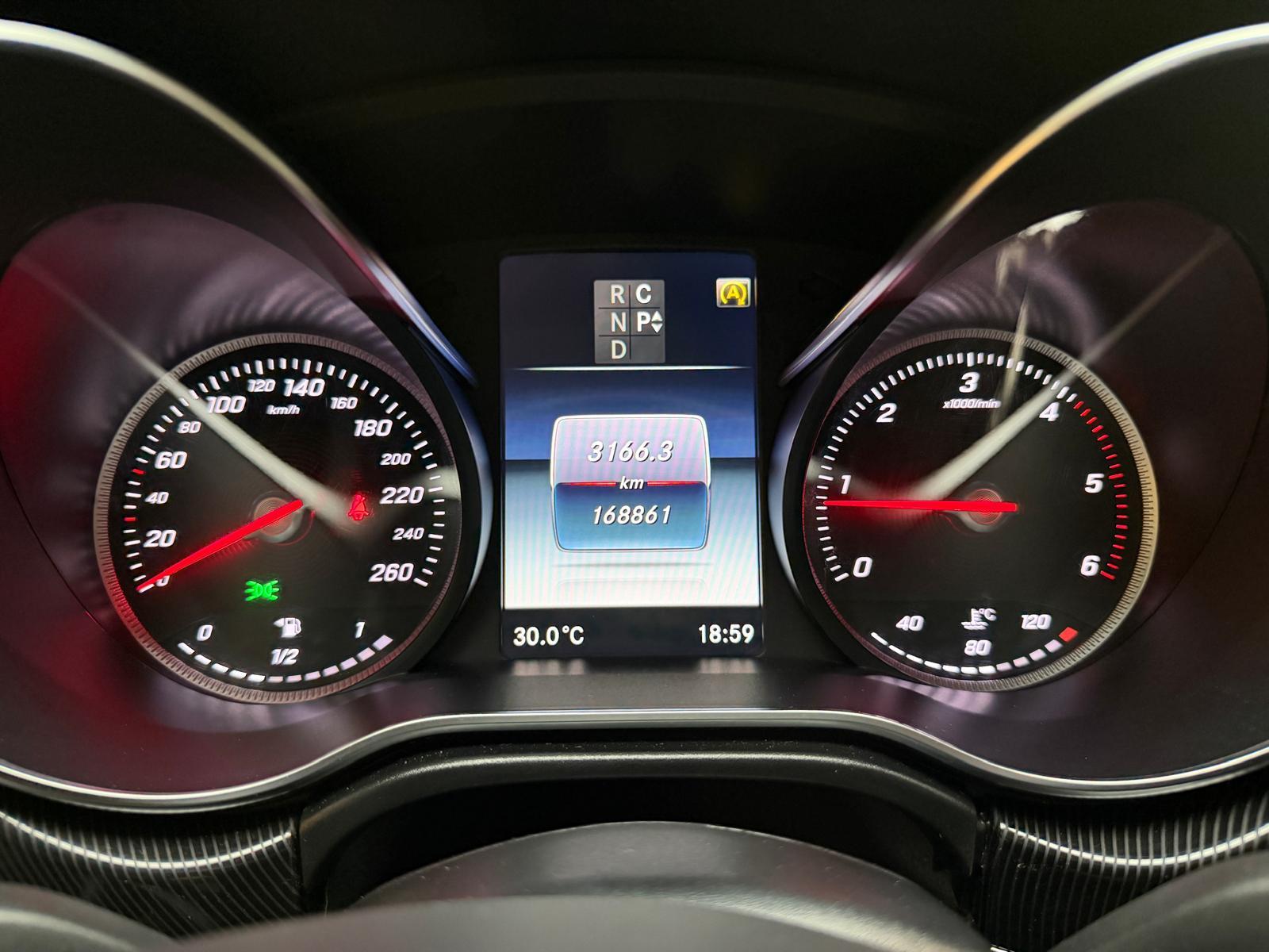 MERCEDES-BENZ V 250 d BlueTec Avant. kurz 4m Van-image-24