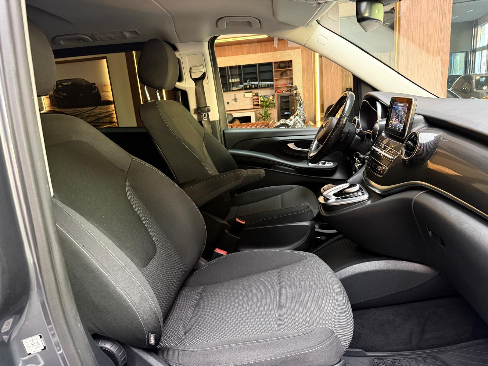 MERCEDES-BENZ V 250 d BlueTec Avant. kurz 4m Van-image-13