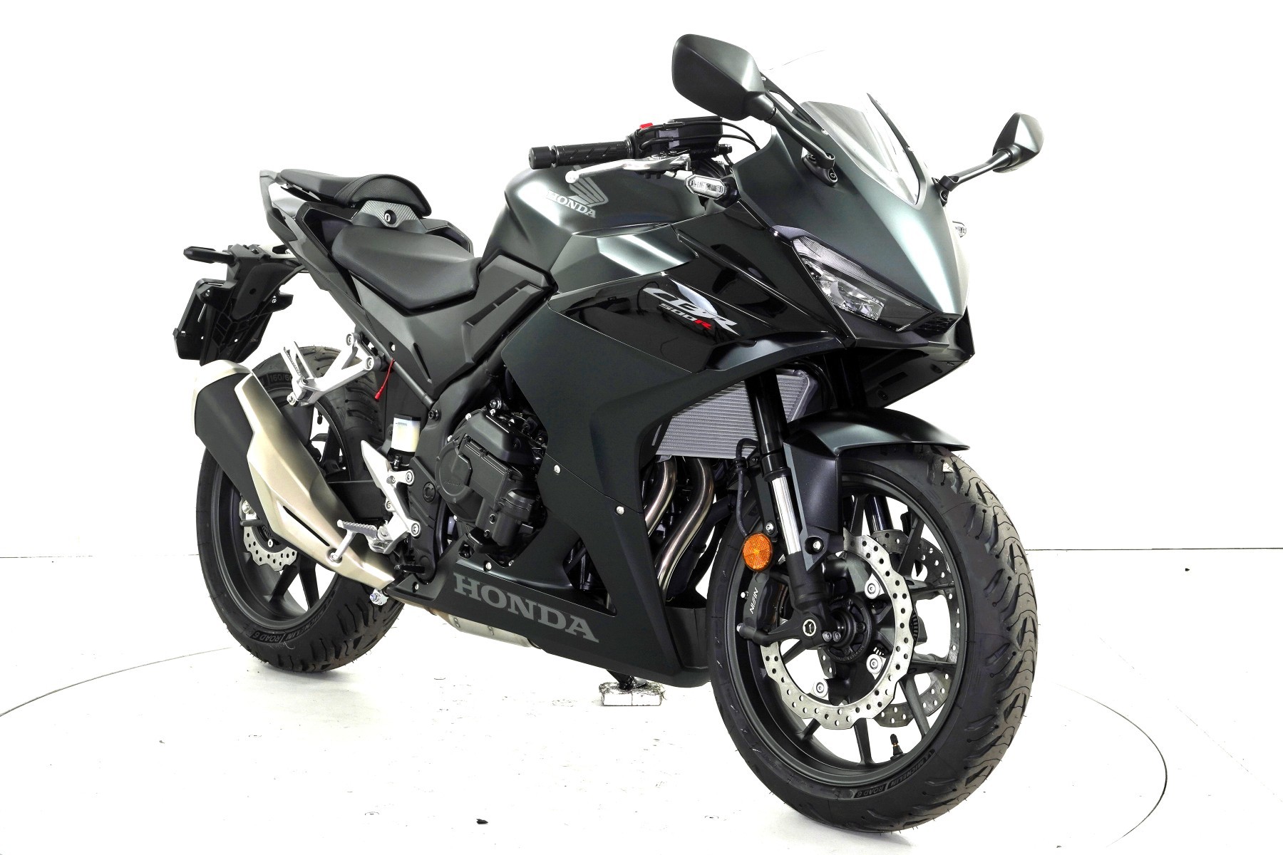 HONDA CBR 500 R ABS-showroom-element-1