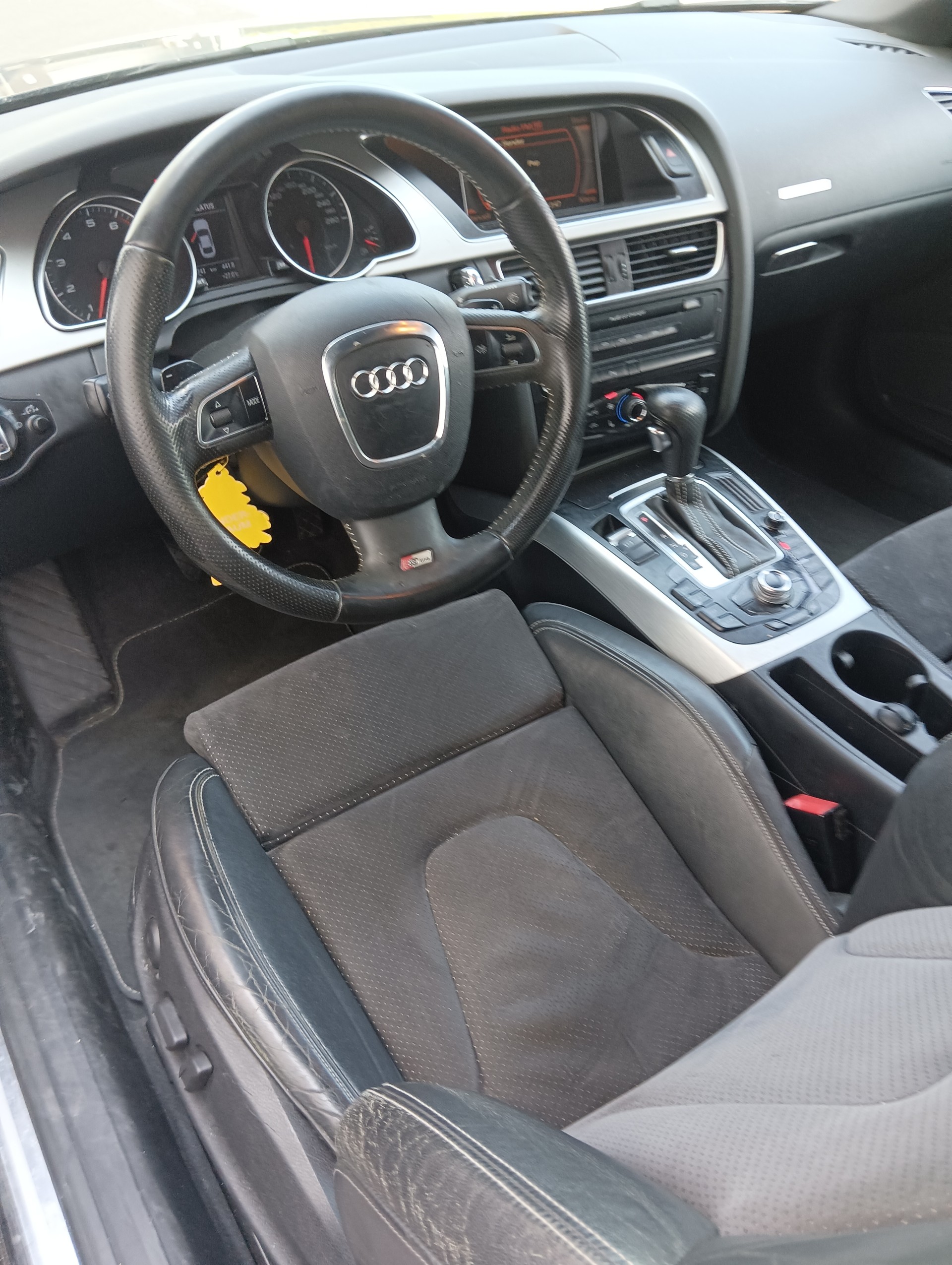 AUDI A5 Coupé 3.2 FSI quattro tiptronic-image-5