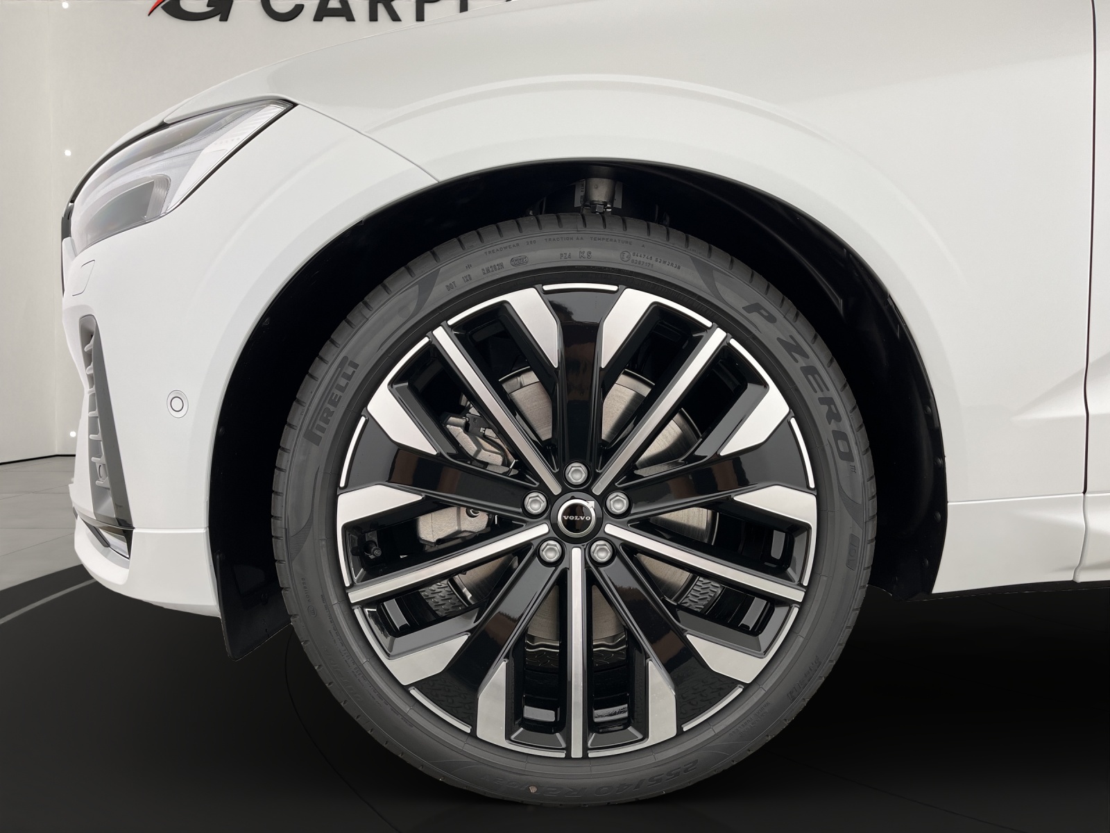 VOLVO XC60 2.0 B5 MH Ultra Dark AWD-image-6