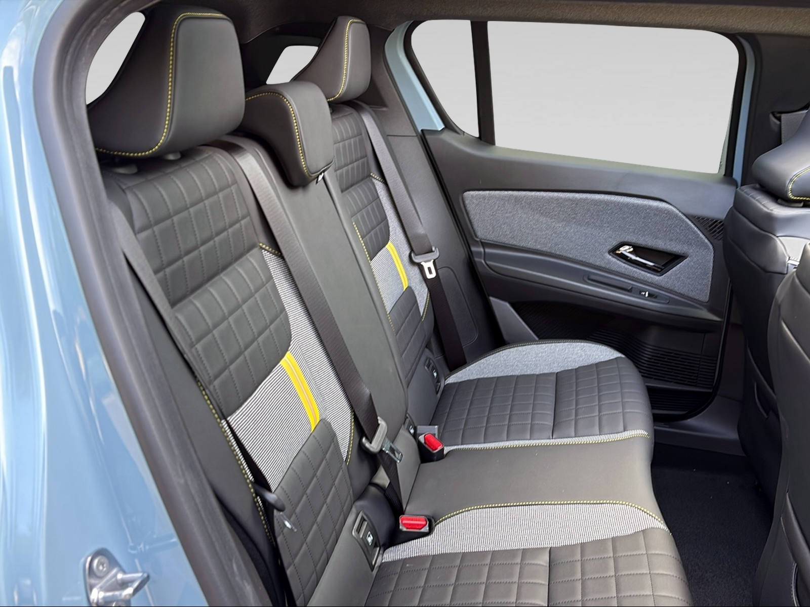 RENAULT R4 E-Tech Comfort Range plein sud iconic-image-9