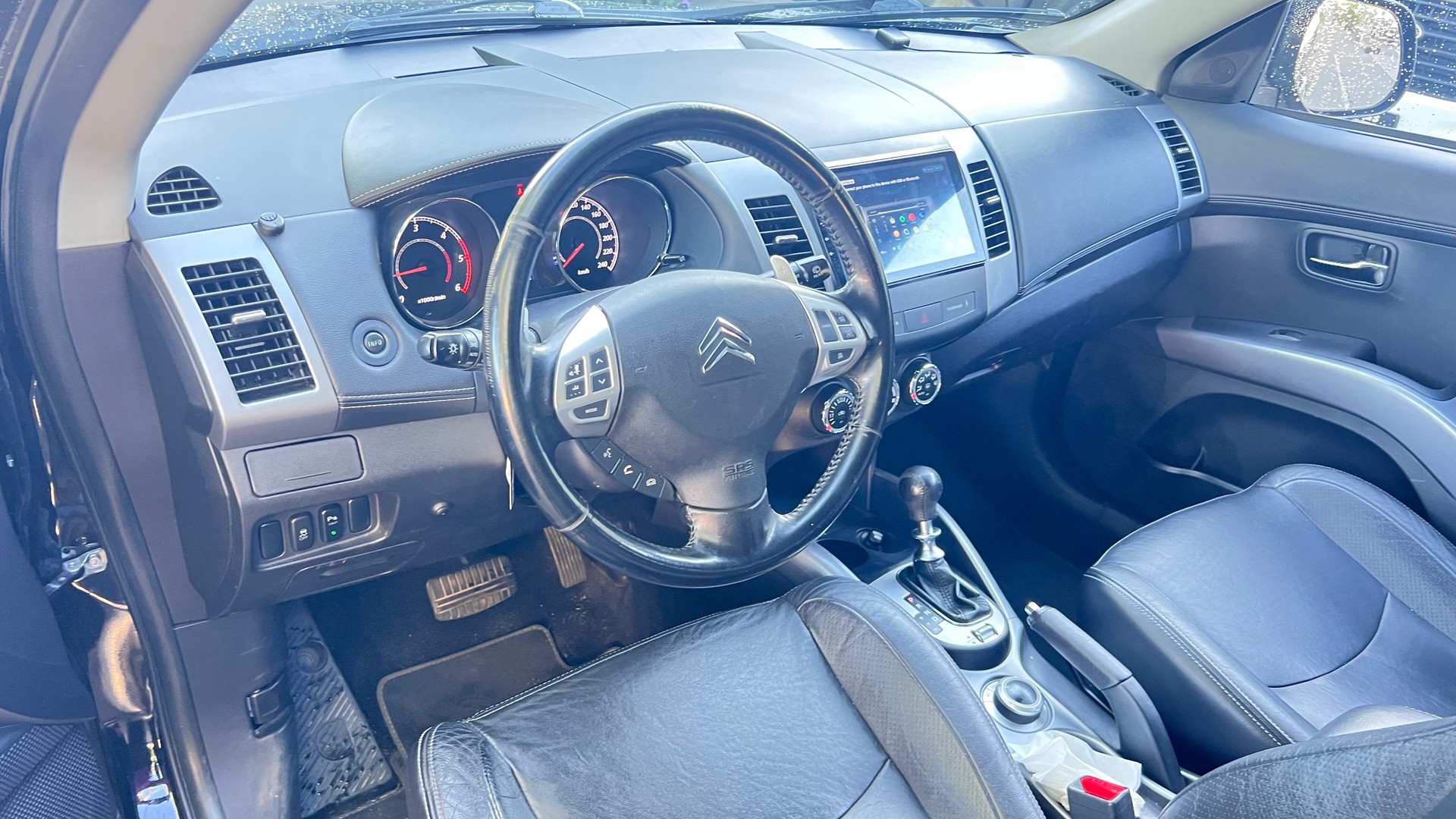 CITROEN C-Crosser 2.2 HDi Exclusive DCS6-image-5