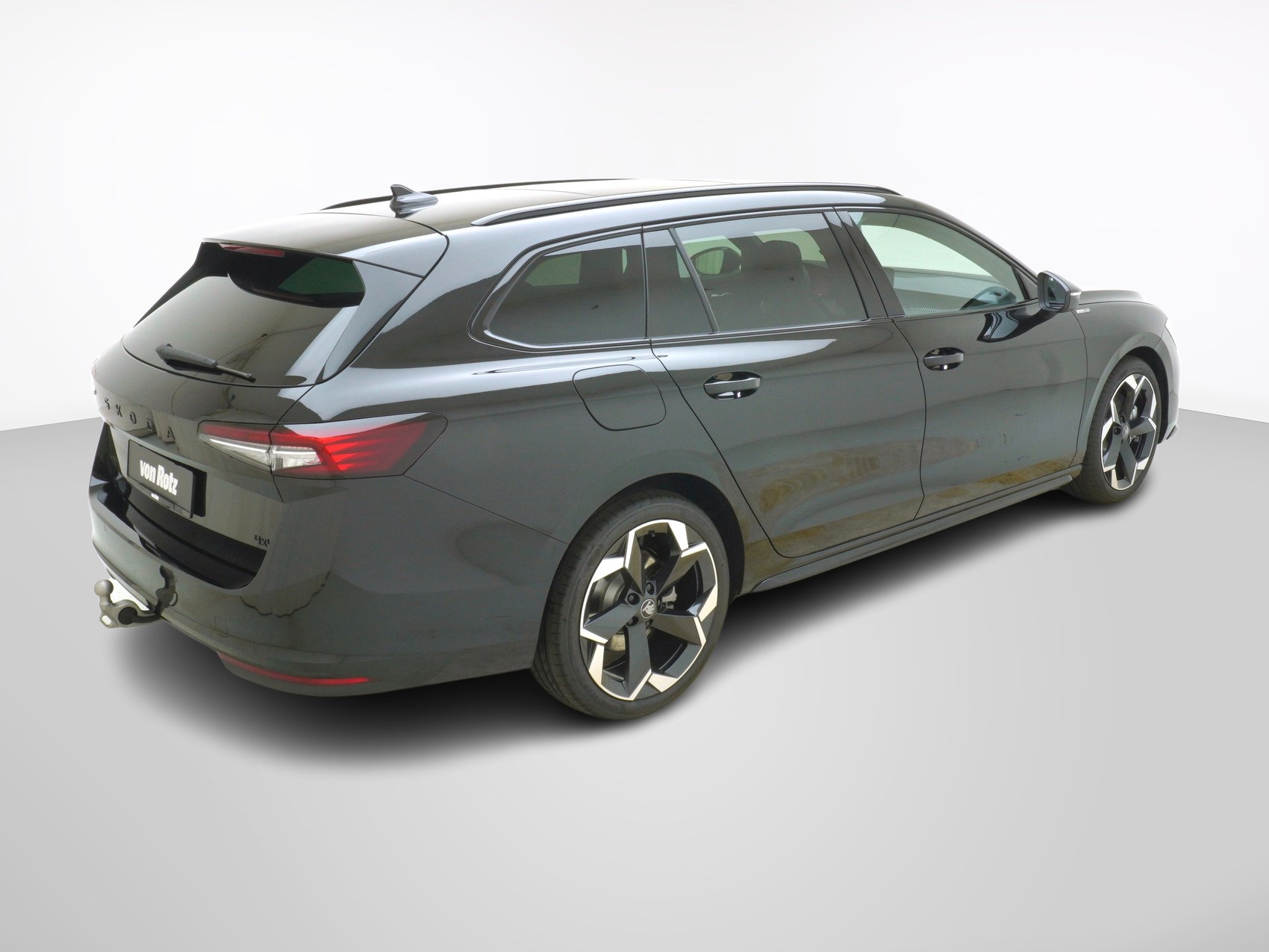 SKODA Superb 2.0 TDI Sportline 4x4 DSG-image-4