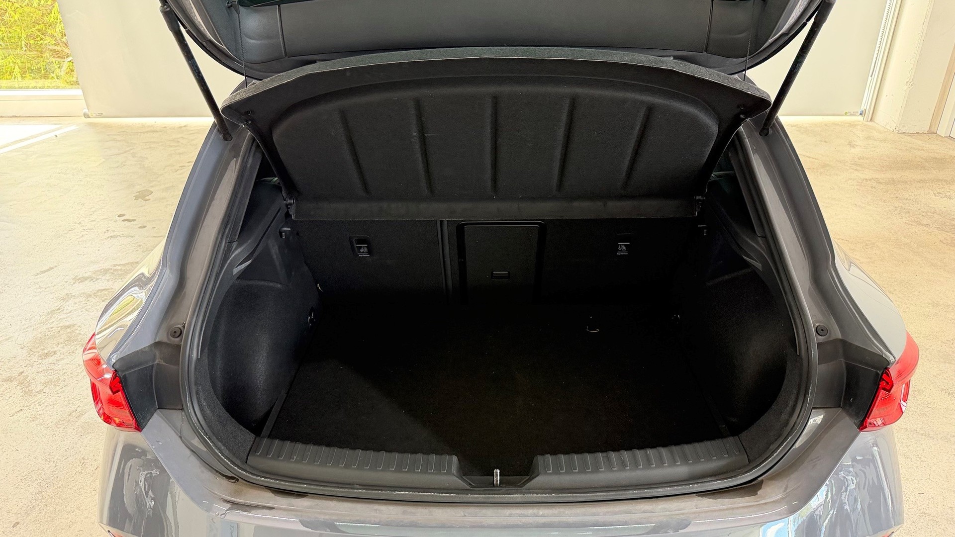 SEAT Leon 1.4 eHybrid DSG-image-13