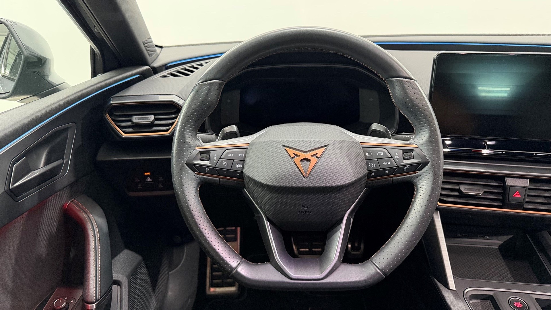 SEAT Leon 1.4 eHybrid DSG-image-12