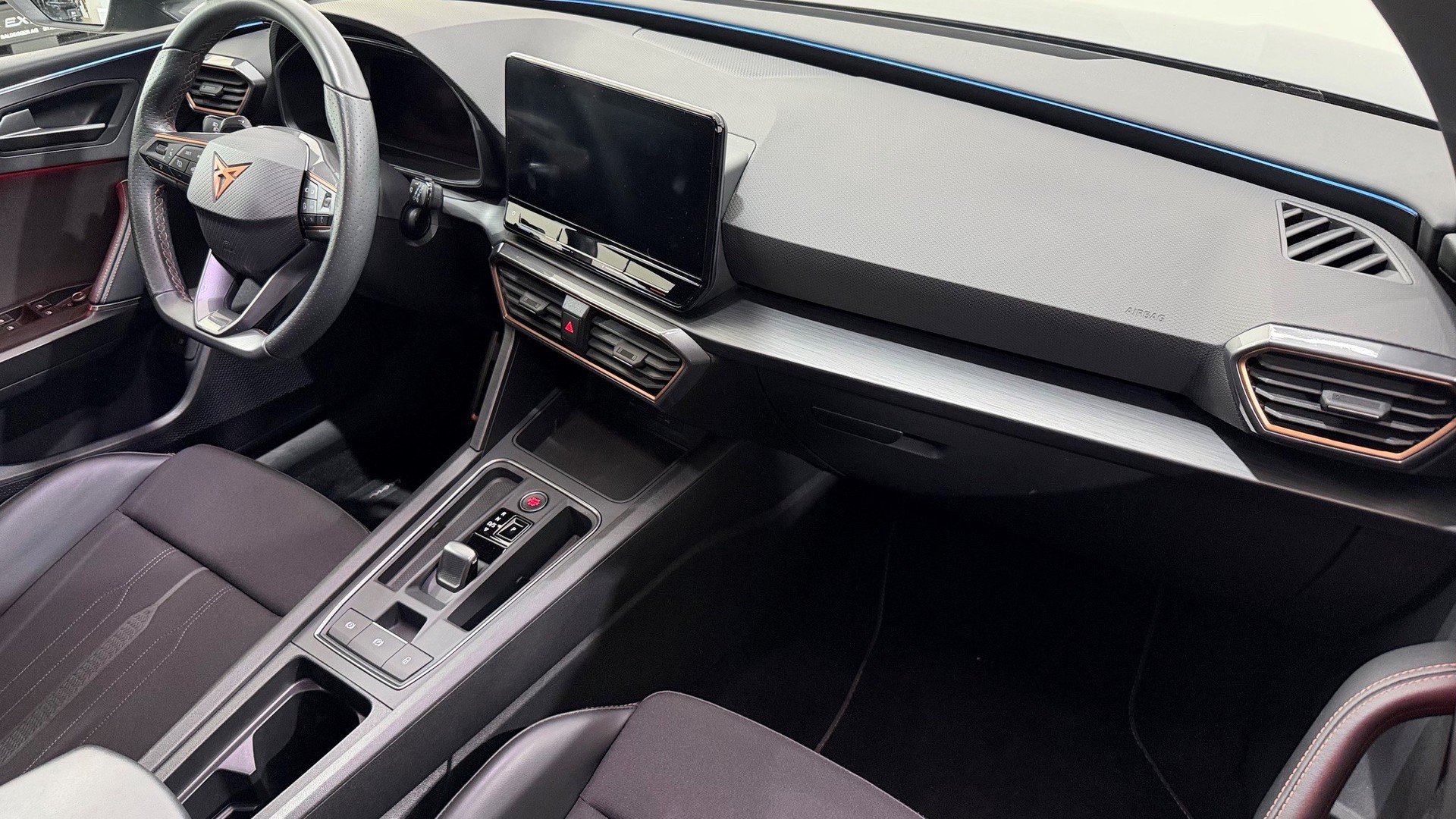 SEAT Leon 1.4 eHybrid DSG-image-3