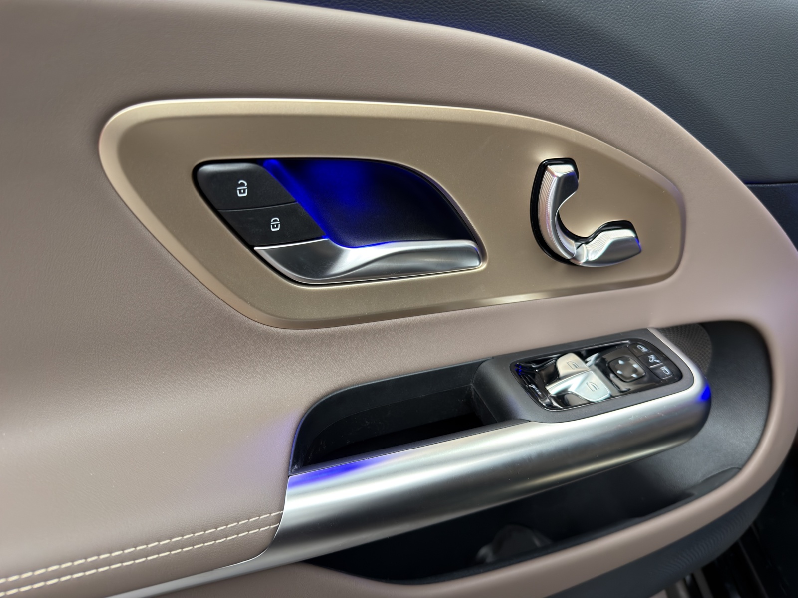 MERCEDES-BENZ CLA 350+ 85 kWh EQ-image-11