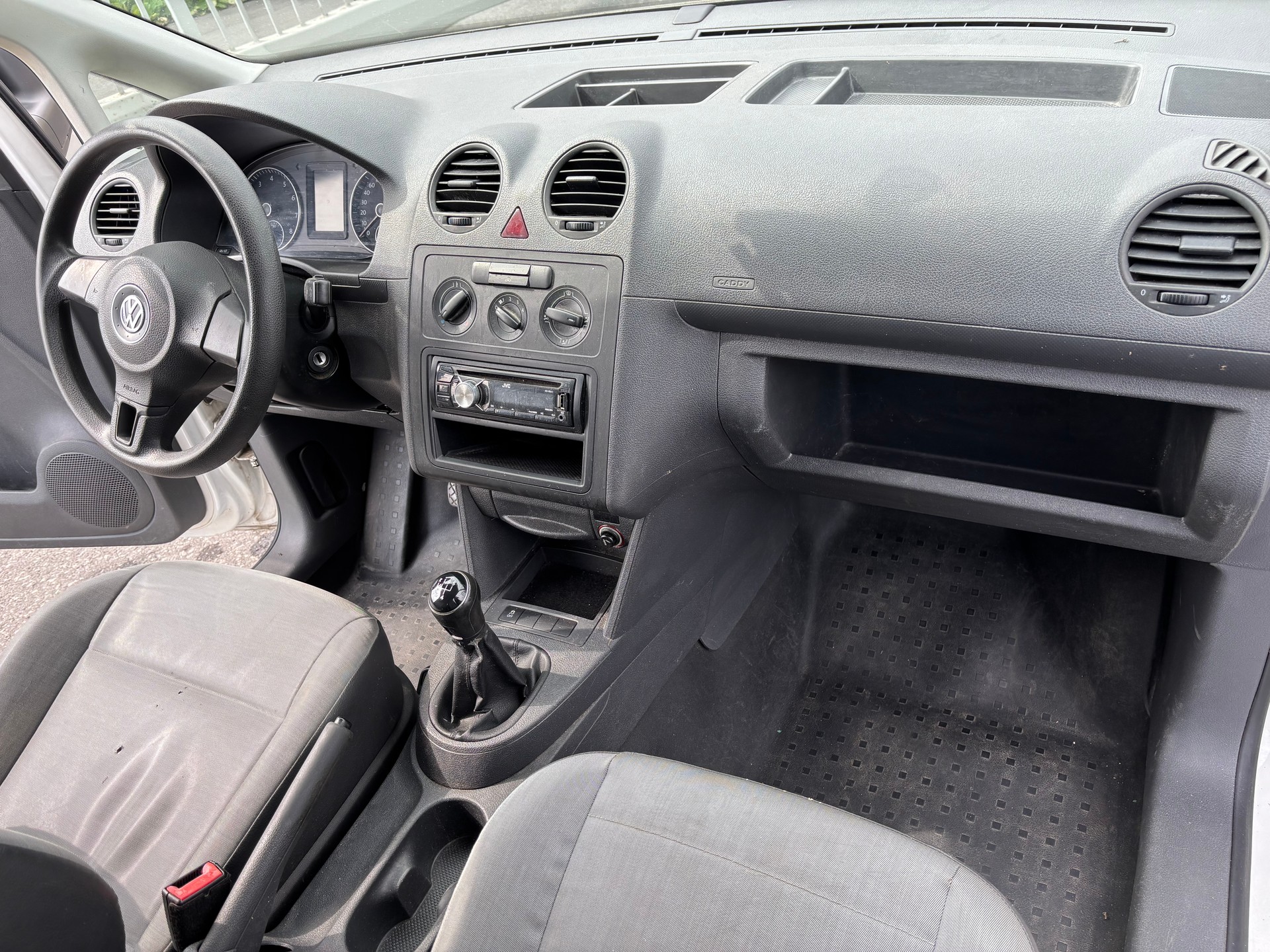 VW Caddy 1.2 TSI-image-9