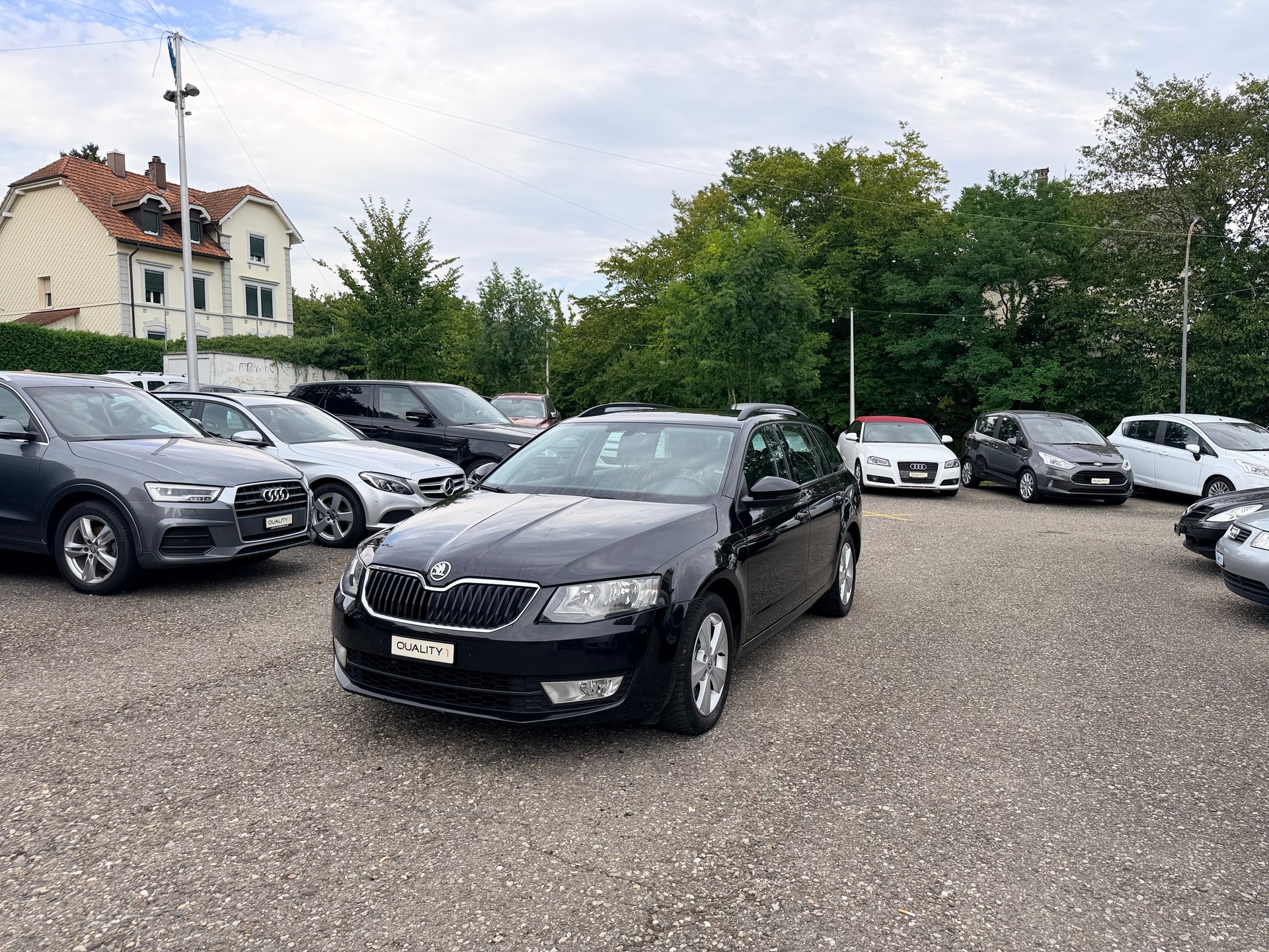 SKODA Octavia Combi 2.0 TDI Swiss Edition 4x4 DSG-image-7