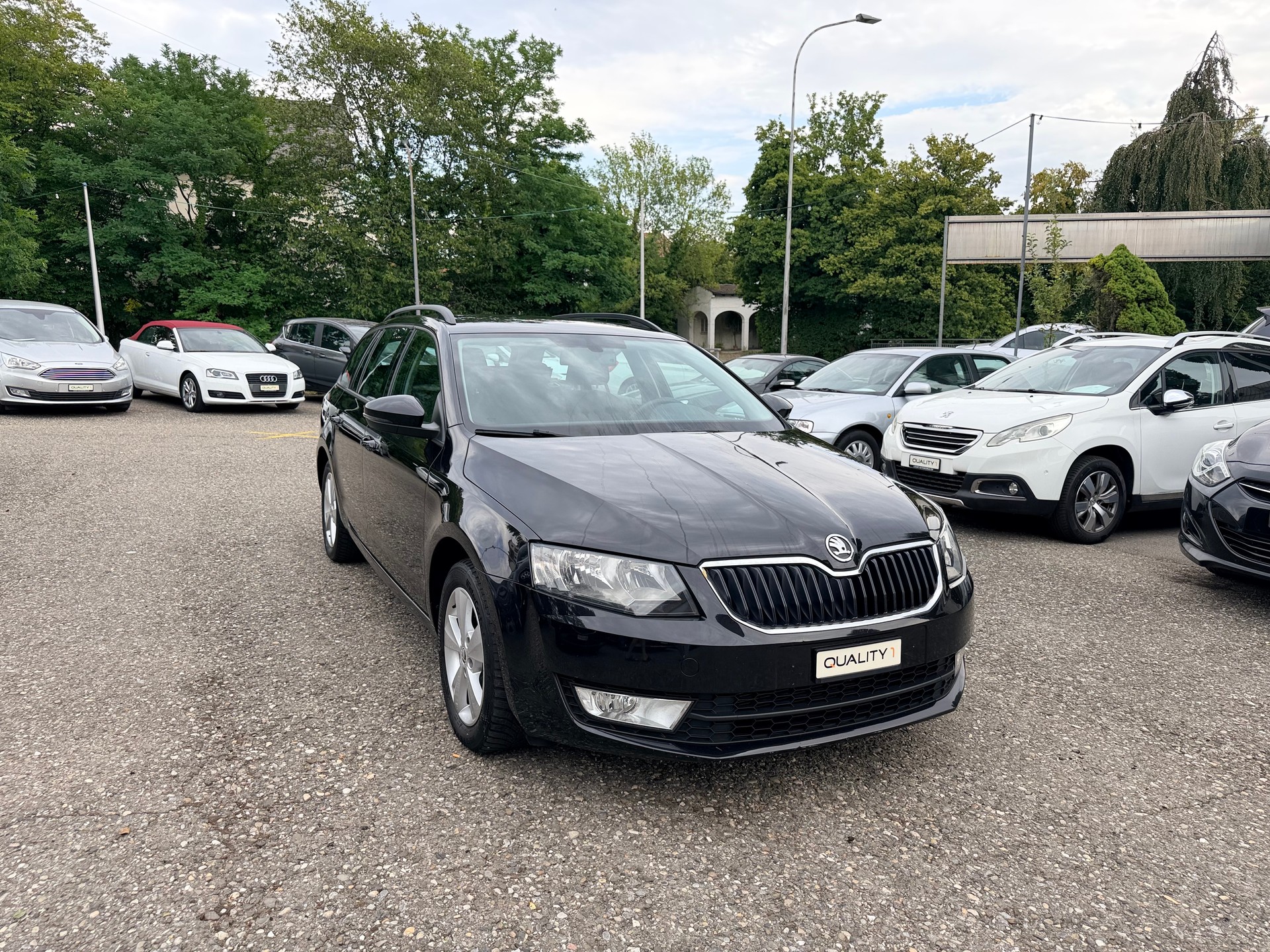 SKODA Octavia Combi 2.0 TDI Swiss Edition 4x4 DSG-image-1