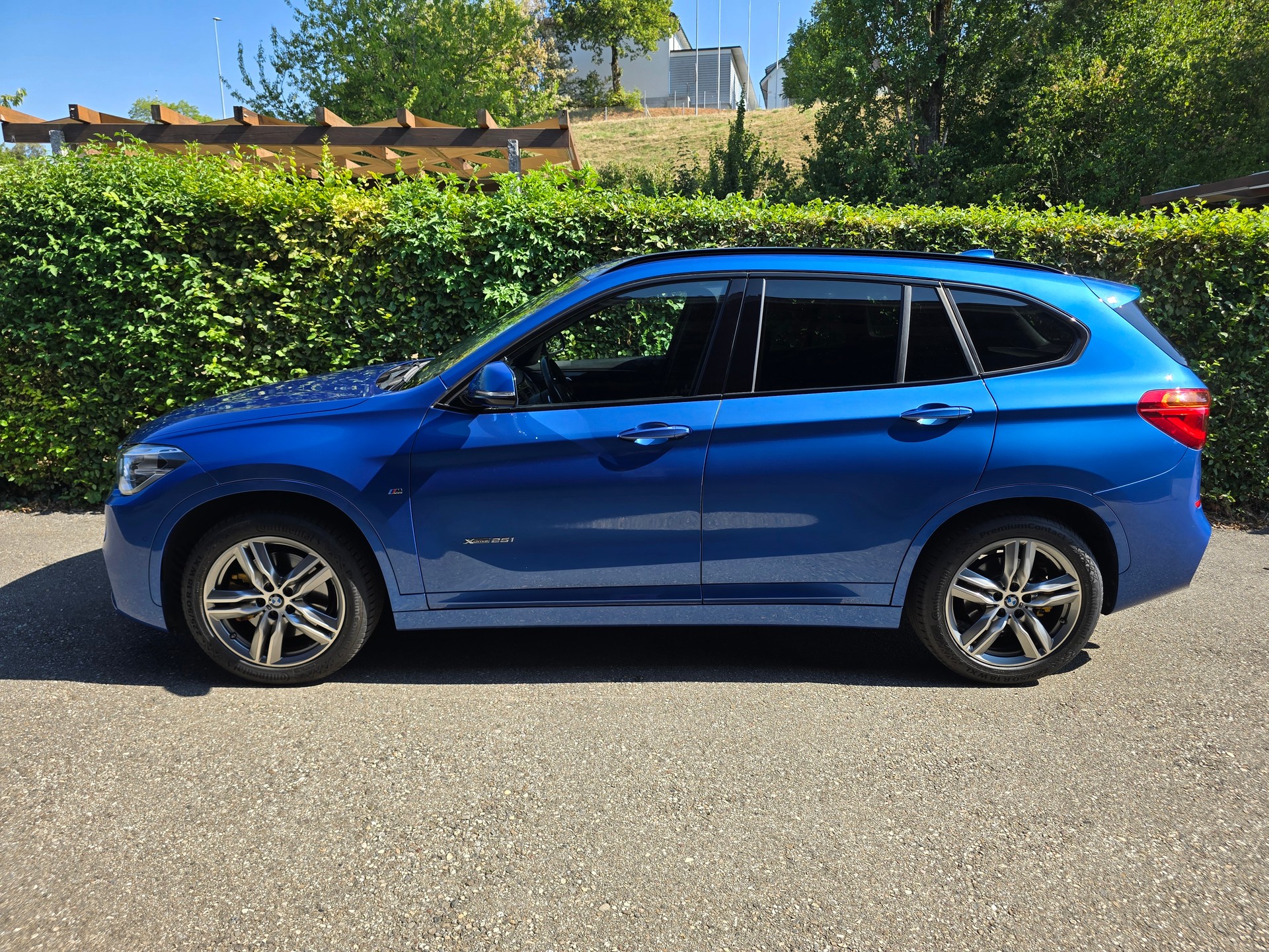 BMW X1 xDrive 25i M Sport Steptronic-image-2