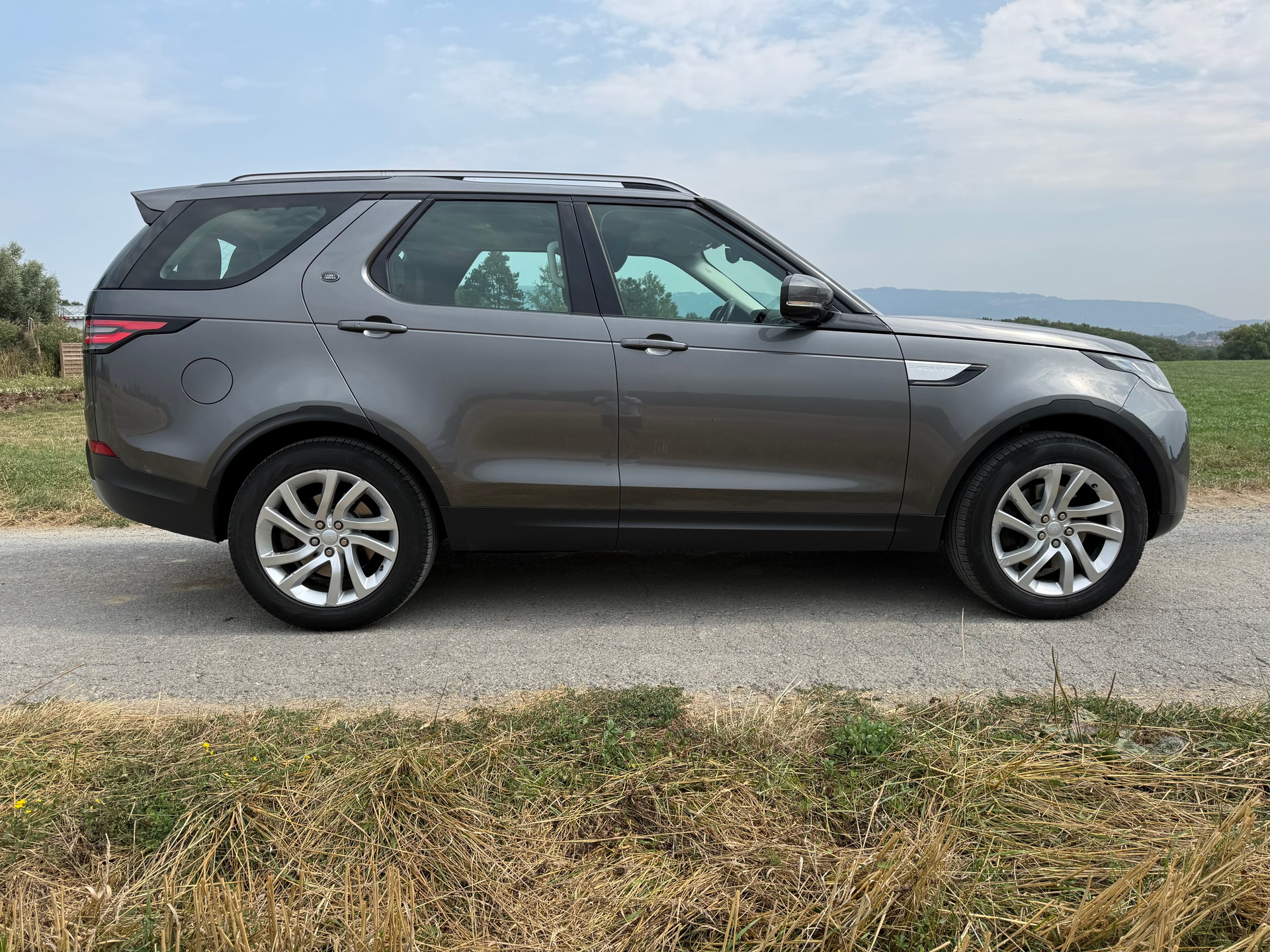 LAND ROVER Discovery 3.0 TD6 HSE Luxury Automatic-image-3