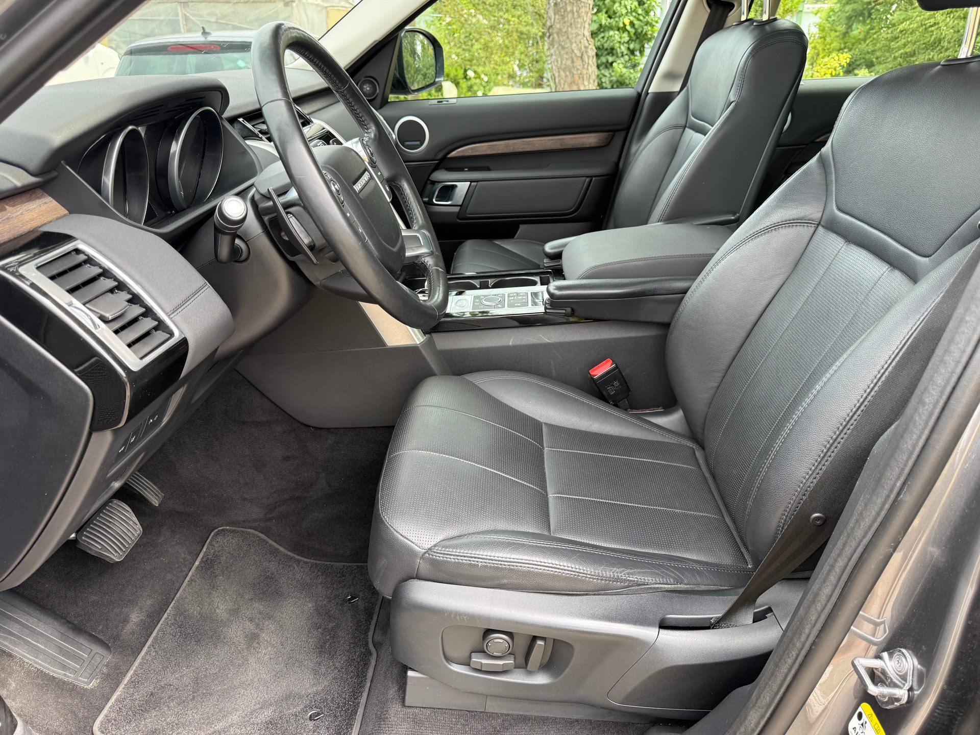 LAND ROVER Discovery 3.0 TD6 HSE Luxury Automatic-image-9