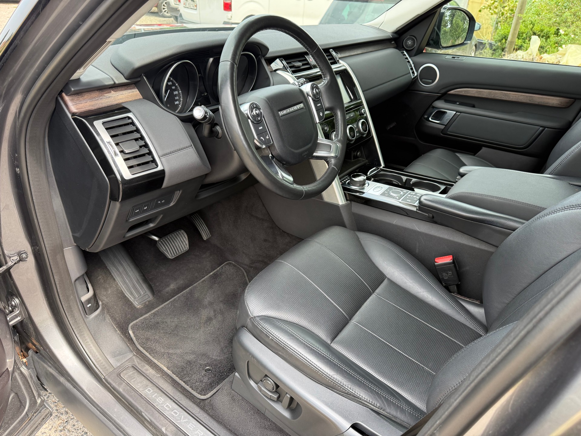LAND ROVER Discovery 3.0 TD6 HSE Luxury Automatic-image-8