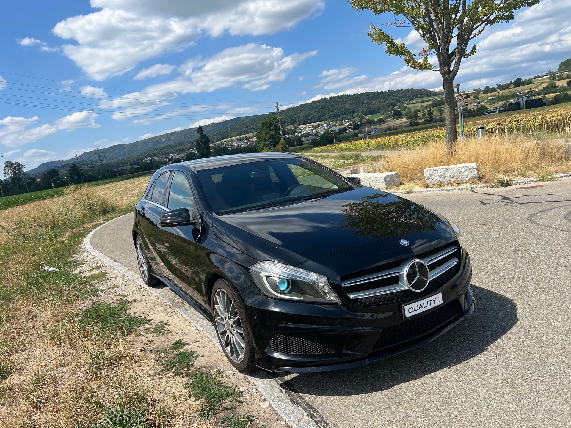 MERCEDES-BENZ A 250 AMG Line 4Matic 7G-DCT-image-8