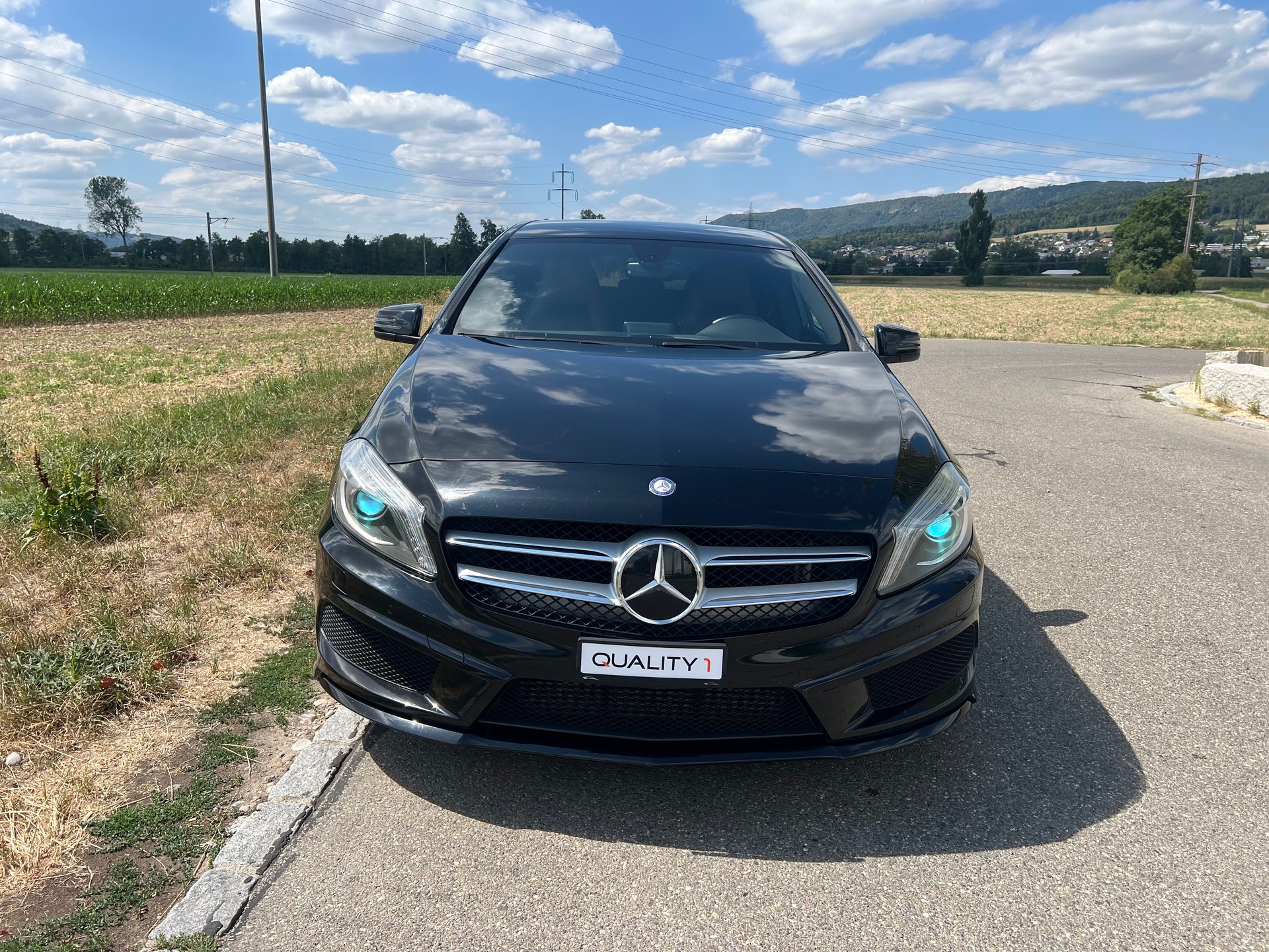 MERCEDES-BENZ A 250 AMG Line 4Matic 7G-DCT-image-7