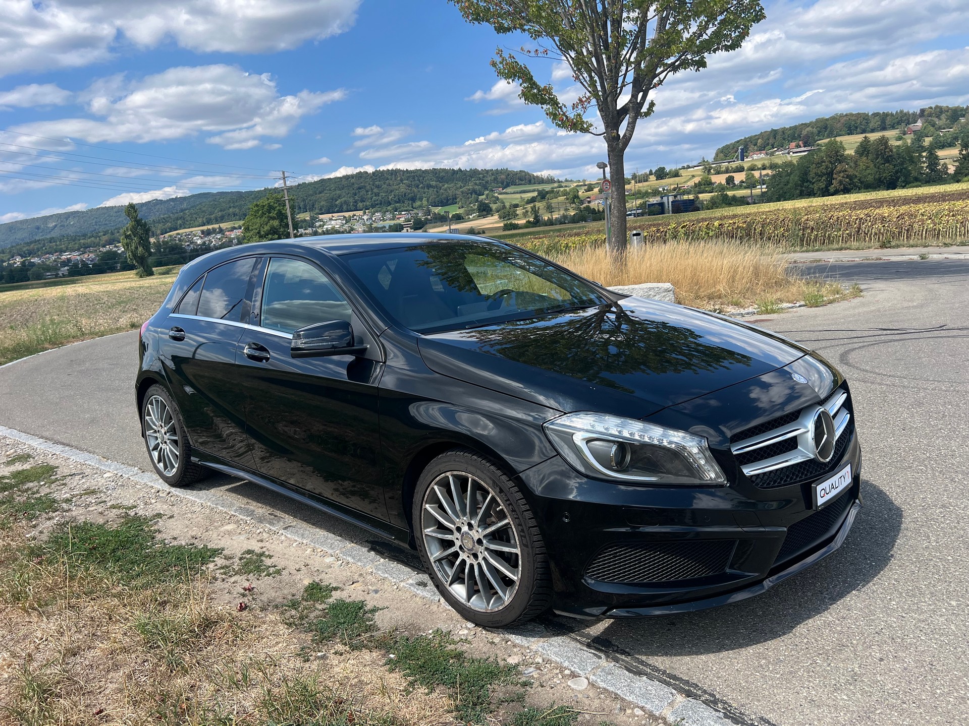 MERCEDES-BENZ A 250 AMG Line 4Matic 7G-DCT-image-0
