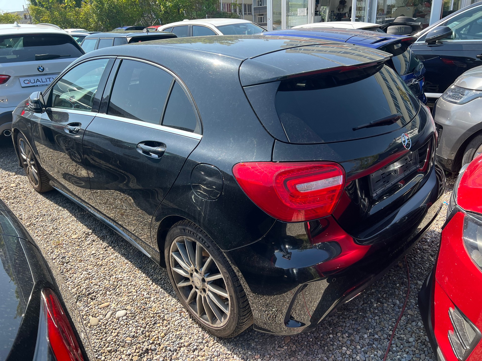 MERCEDES-BENZ A 250 AMG Line 4Matic 7G-DCT-image-2