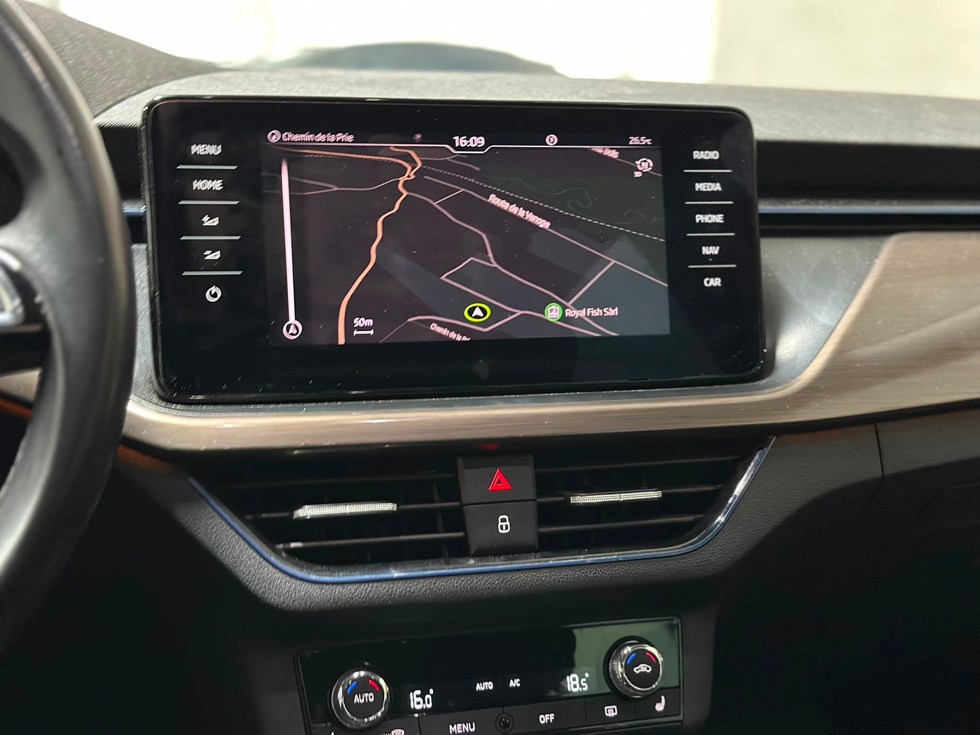 SKODA Kamiq 1.0 TSI Ambition DSG-image-10